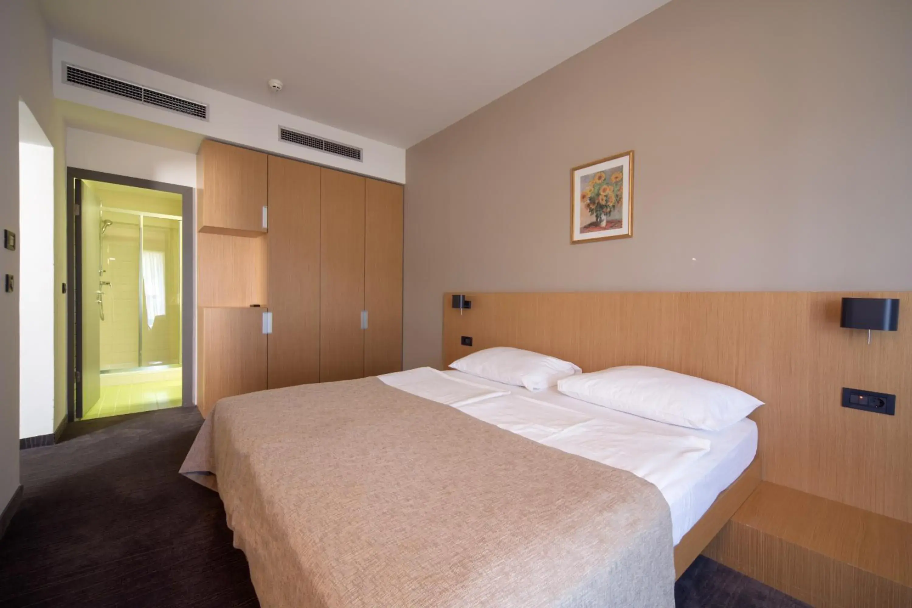 Bed in Terme Tuhelj Hotel Well Bed in Terme Tuhelj Hotel Well