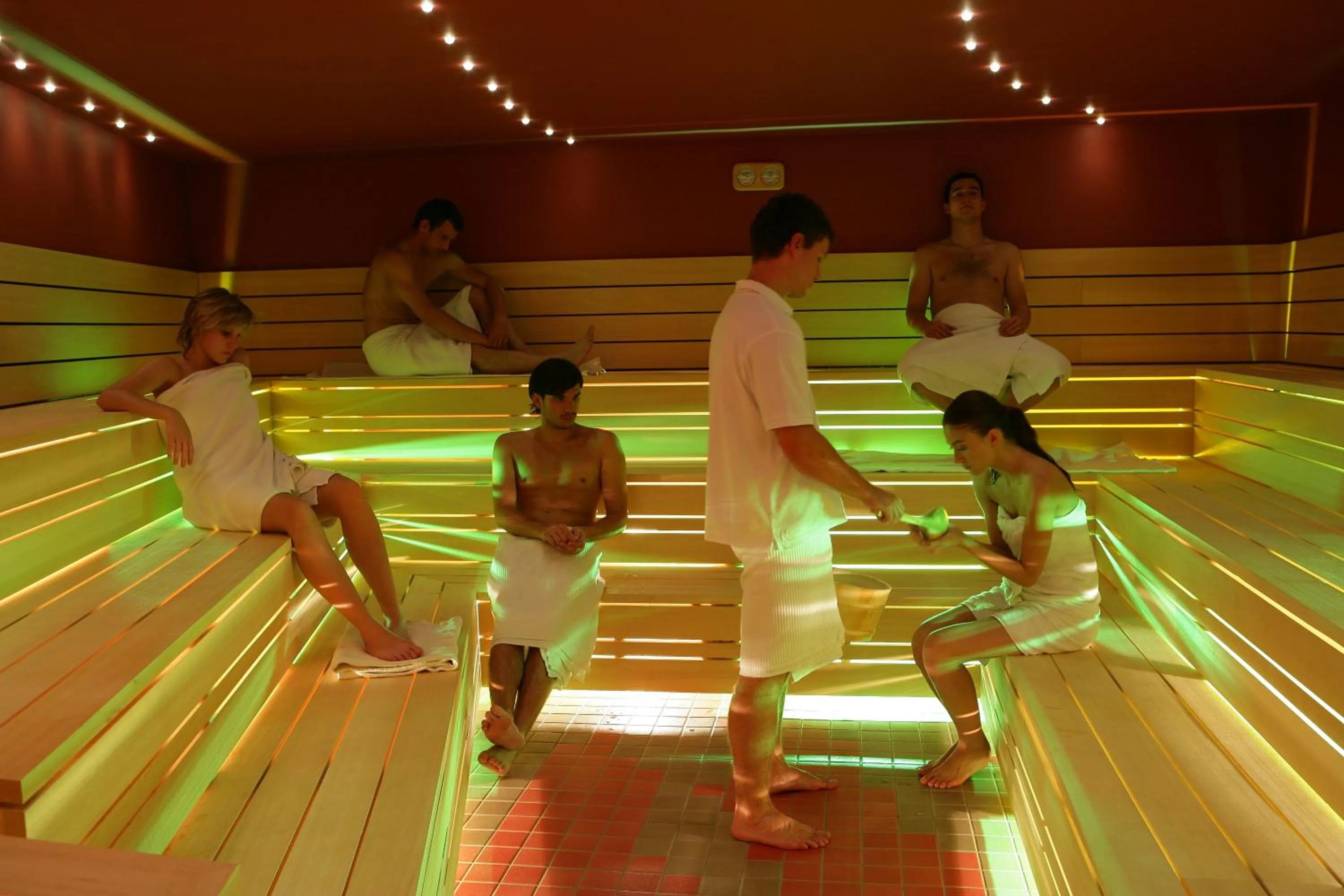 People in Terme Tuhelj Hotel Well