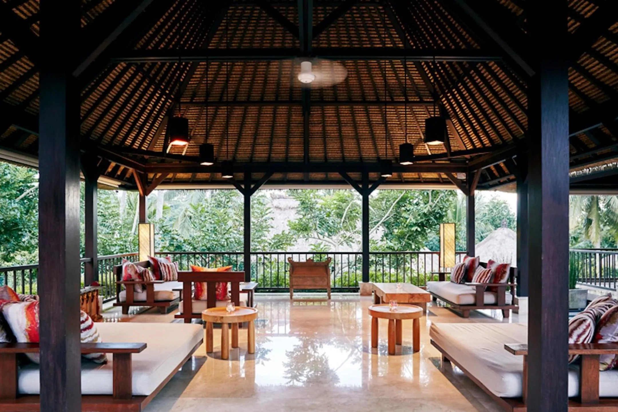 Lobby or reception in Hoshinoya Bali