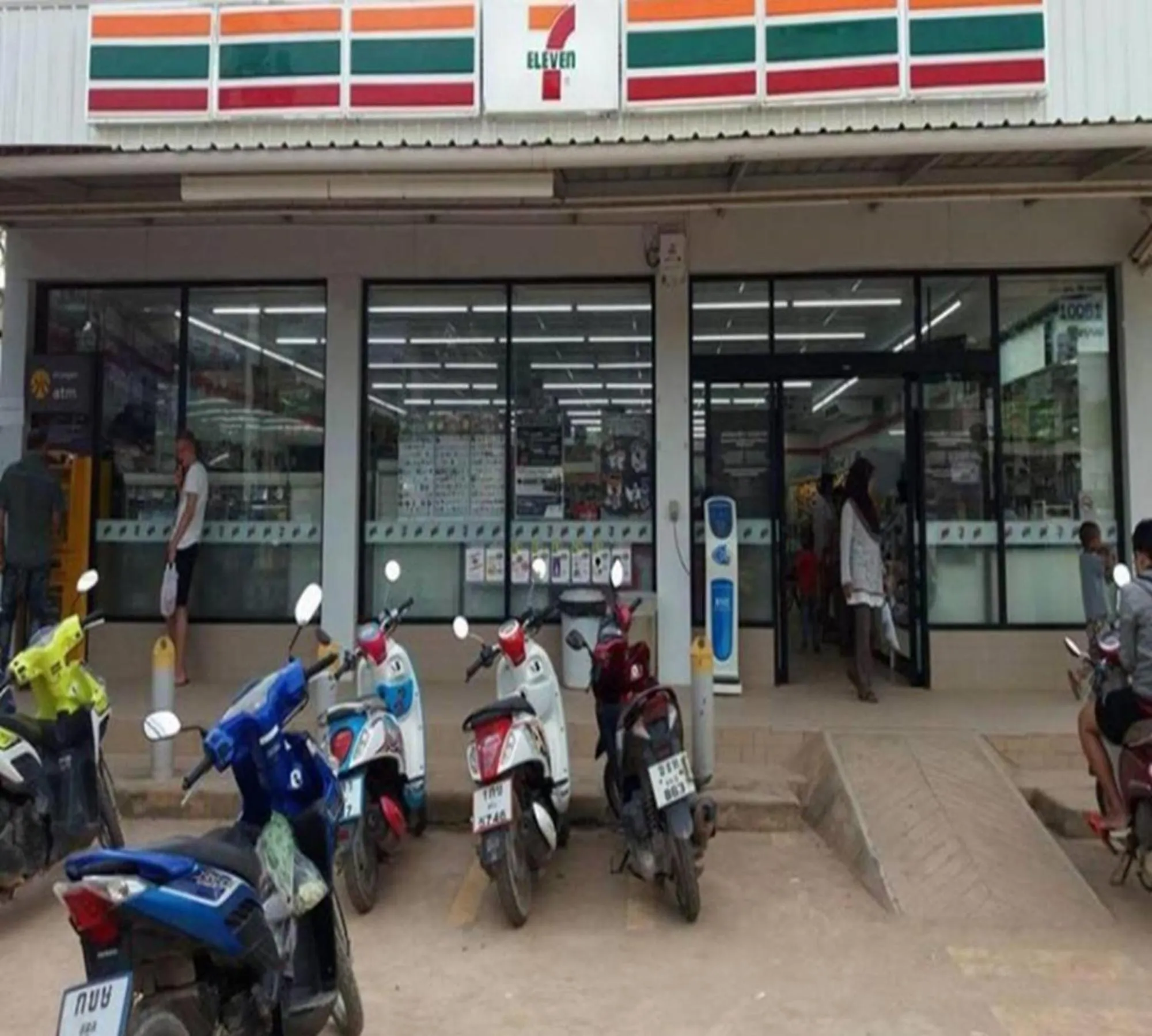 Supermarket/grocery shop in Popular Lanta Resort