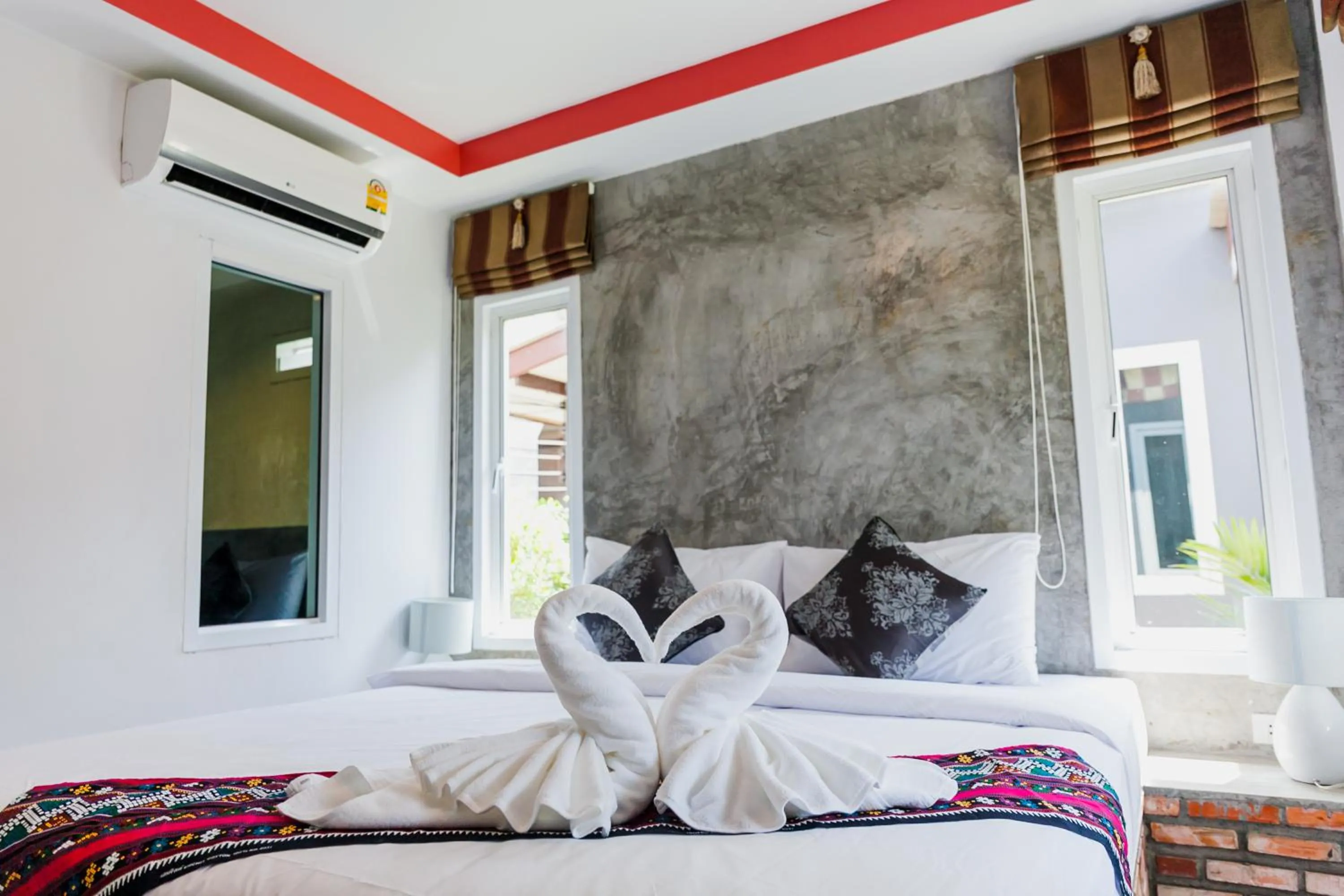 Bed in Popular Lanta Resort