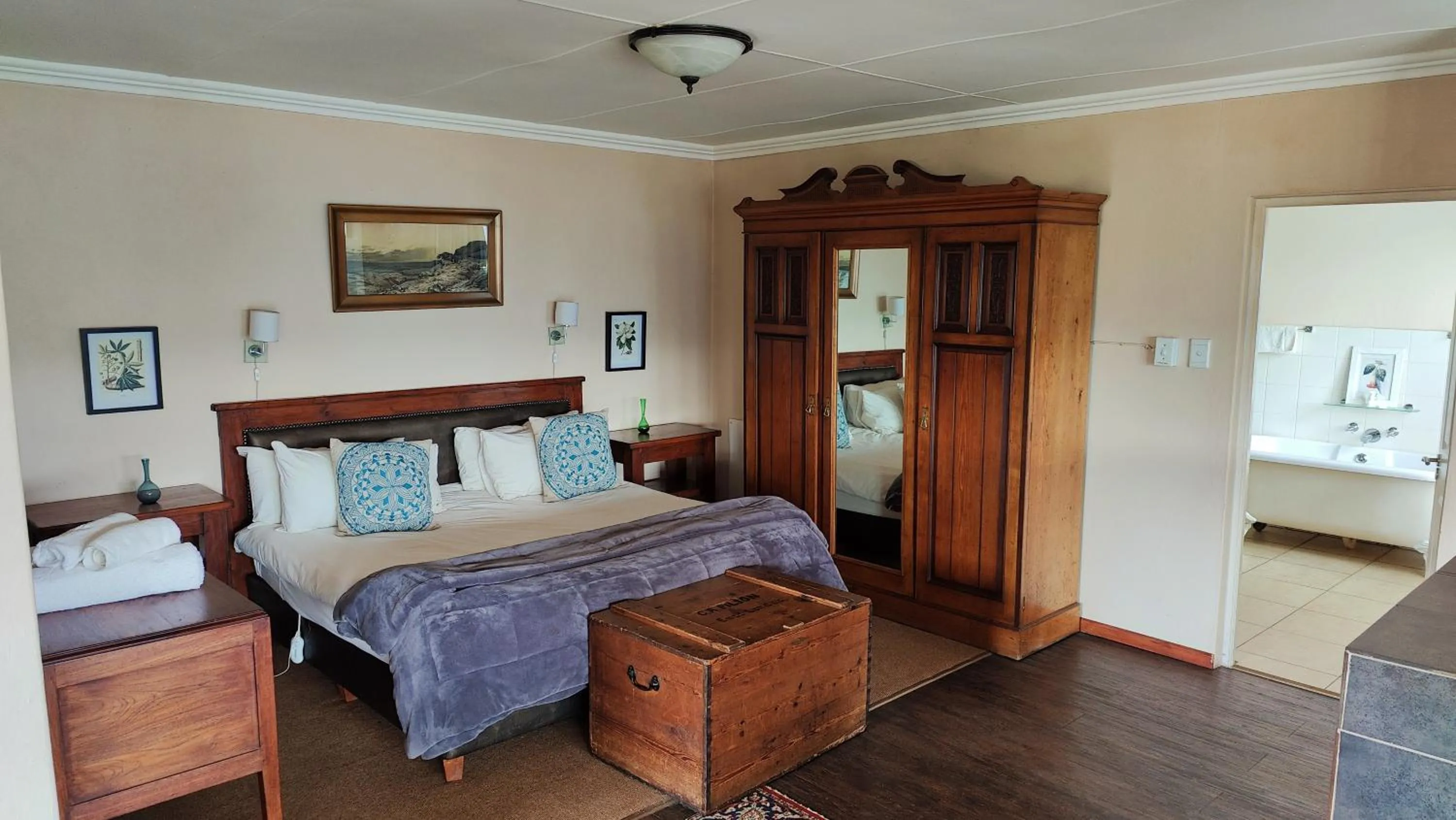 Bed in The Edge Mountain Retreat