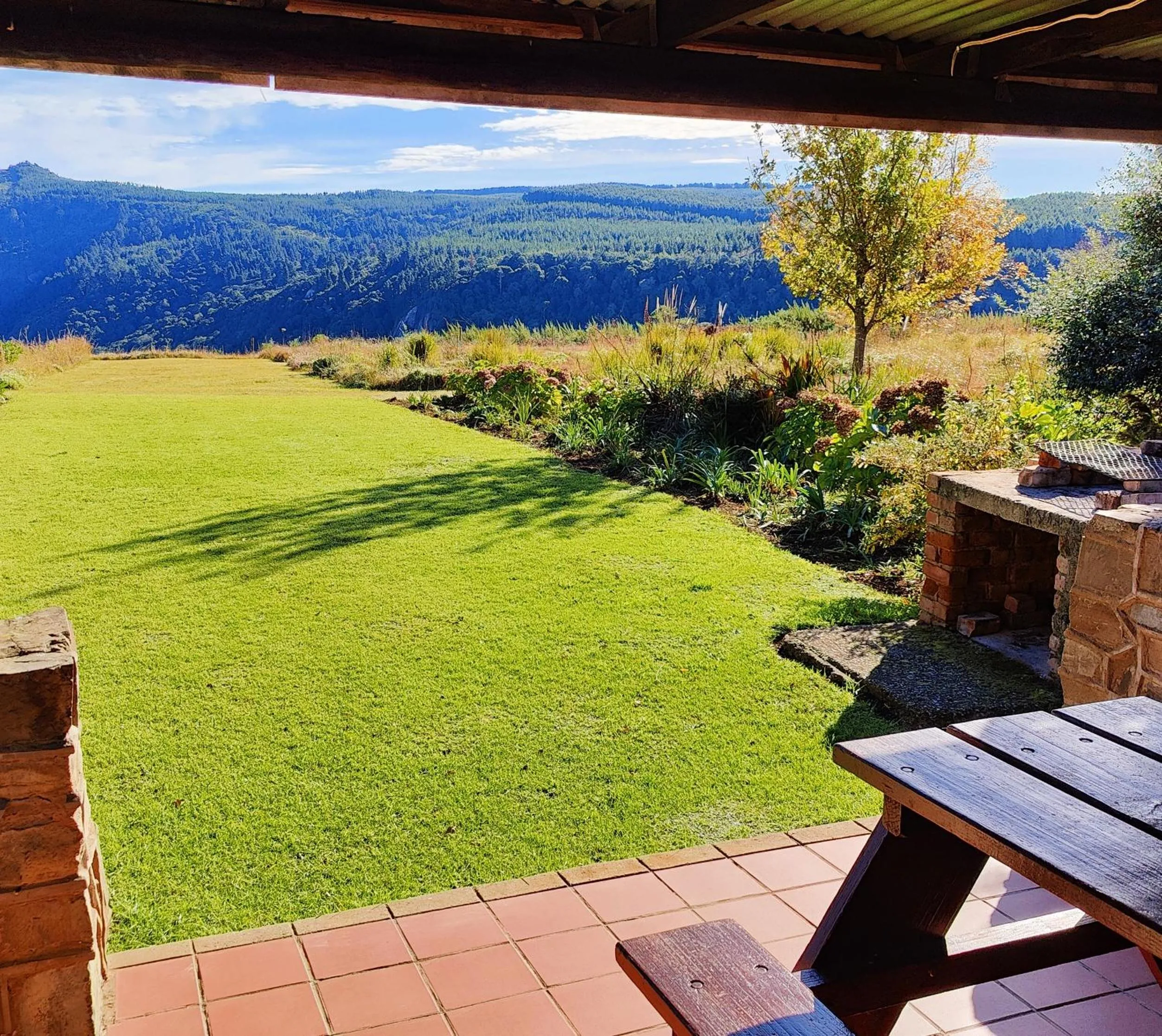 The Edge Mountain Retreat