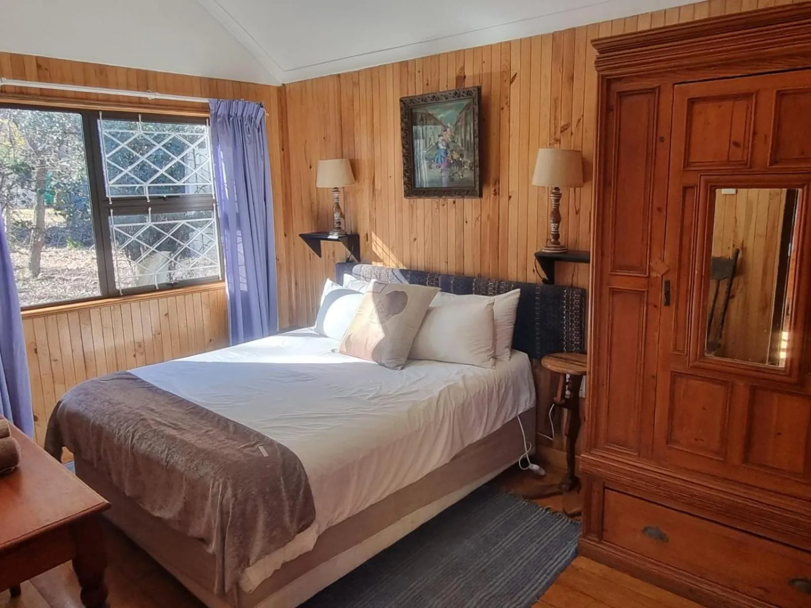 Bed in The Edge Mountain Retreat