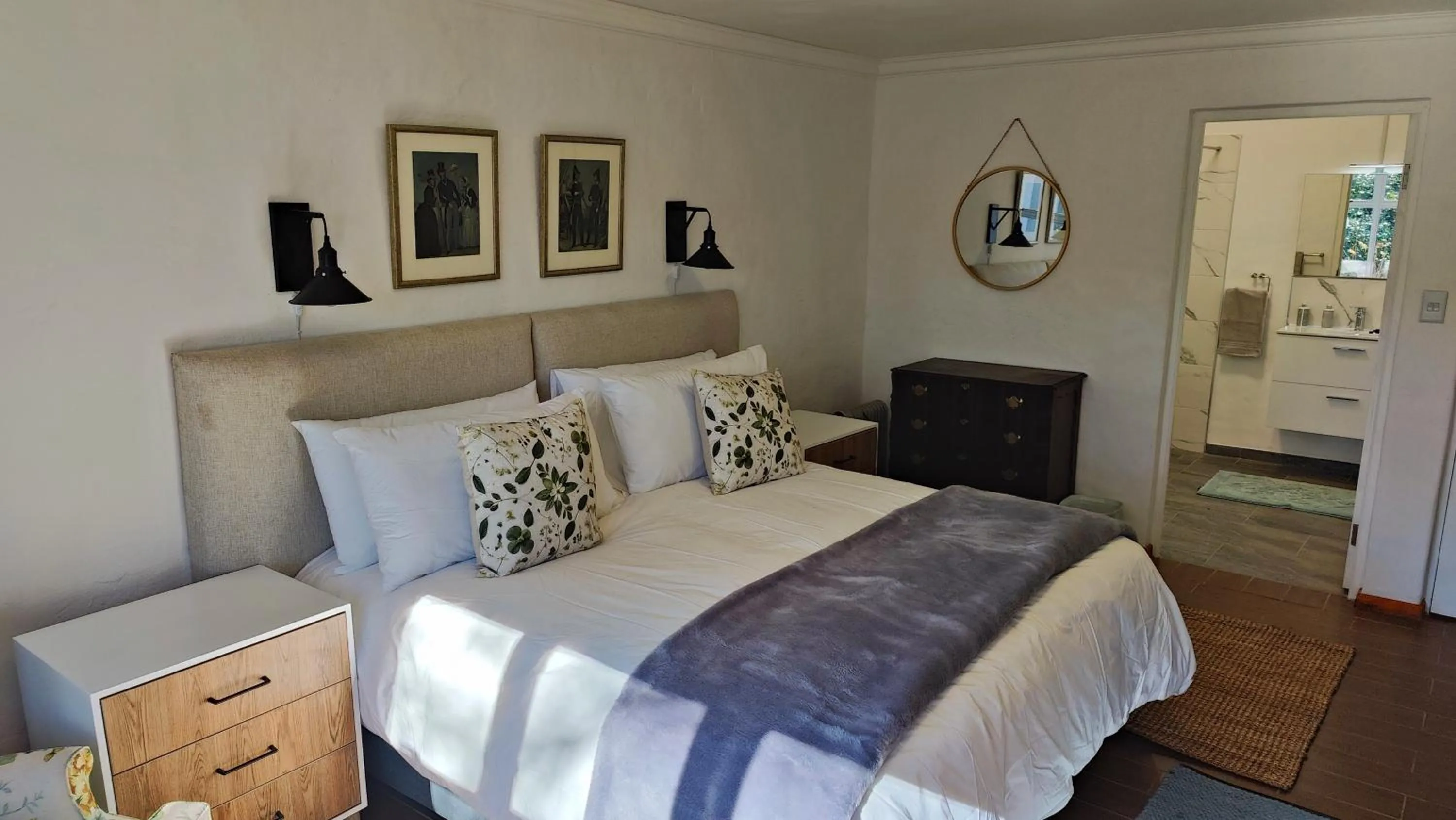 Bed in The Edge Mountain Retreat