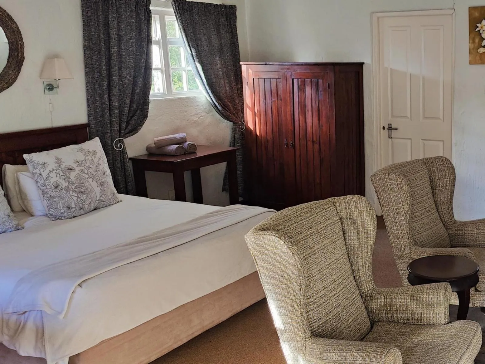 Bed in The Edge Mountain Retreat