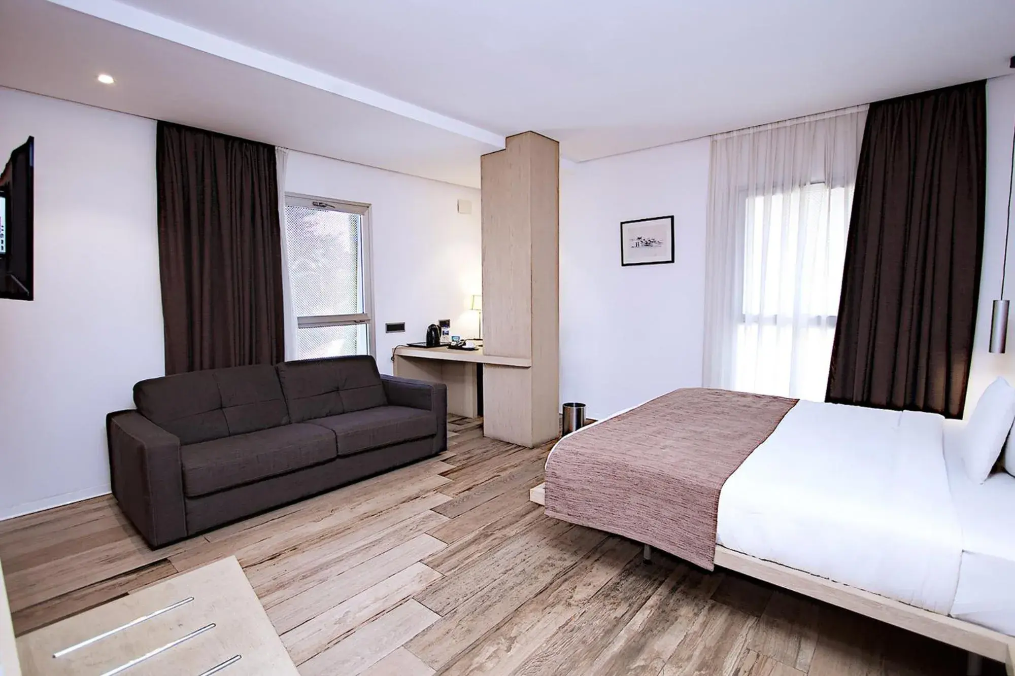 Coffee/tea facilities, Bed in SV Chrome Coffee/tea facilities, Bed in SV Chrome