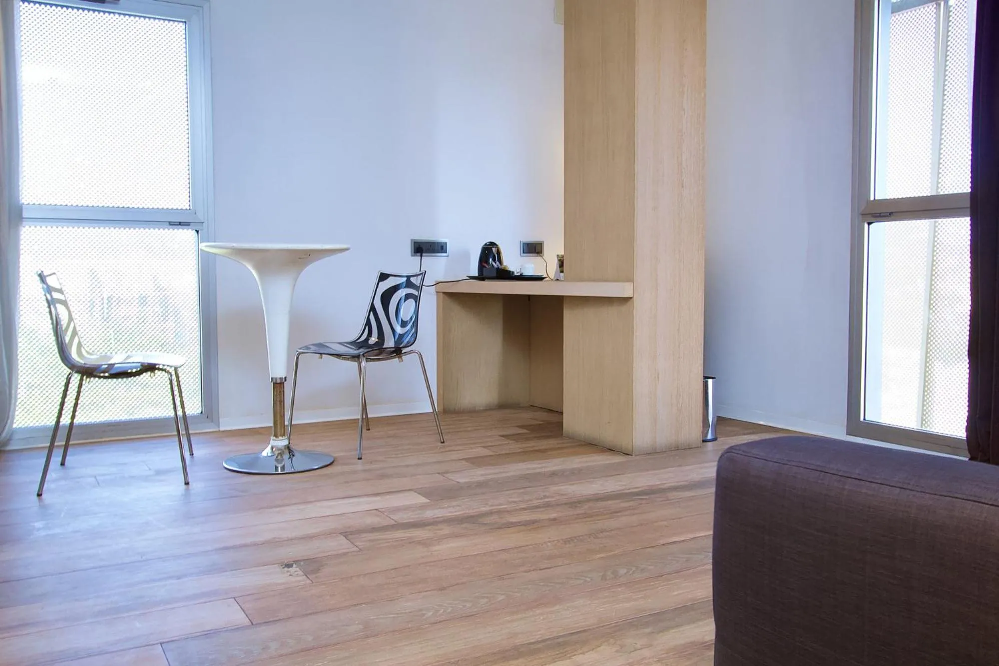 Coffee/tea facilities in SV Chrome