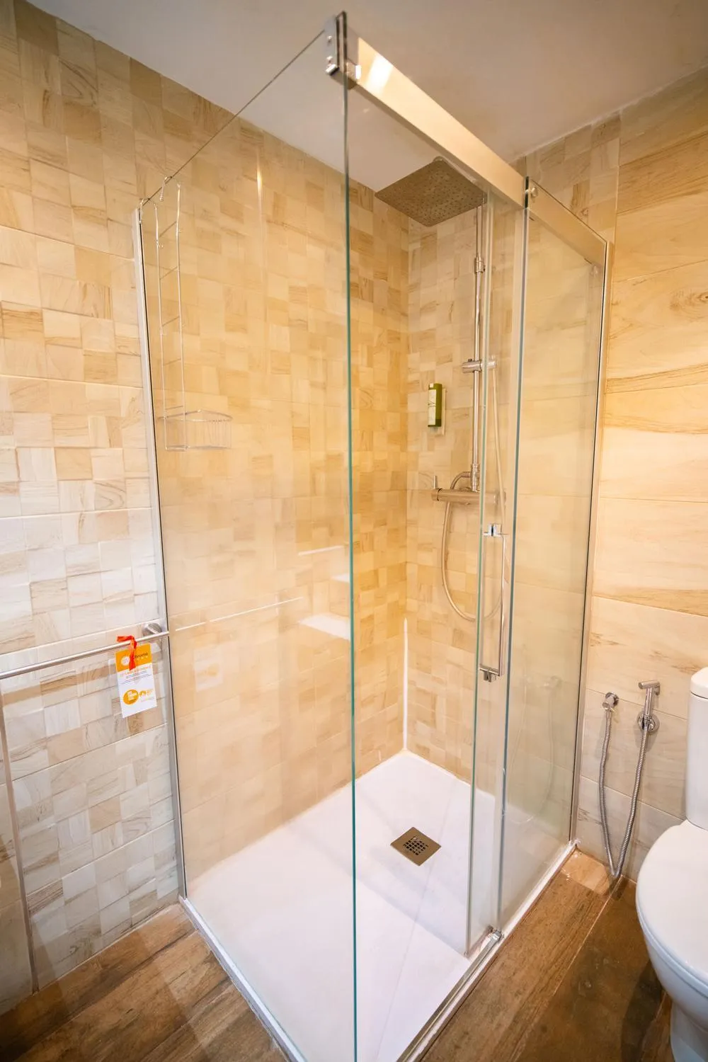 Bathroom in SV Chrome