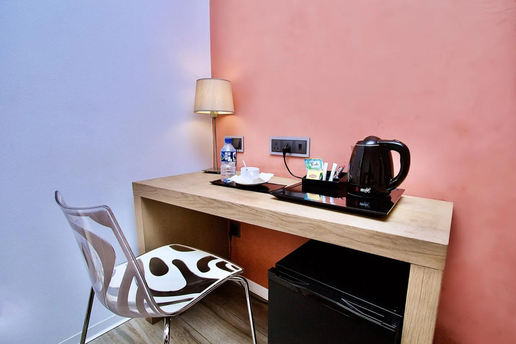 Coffee/tea facilities in SV Chrome