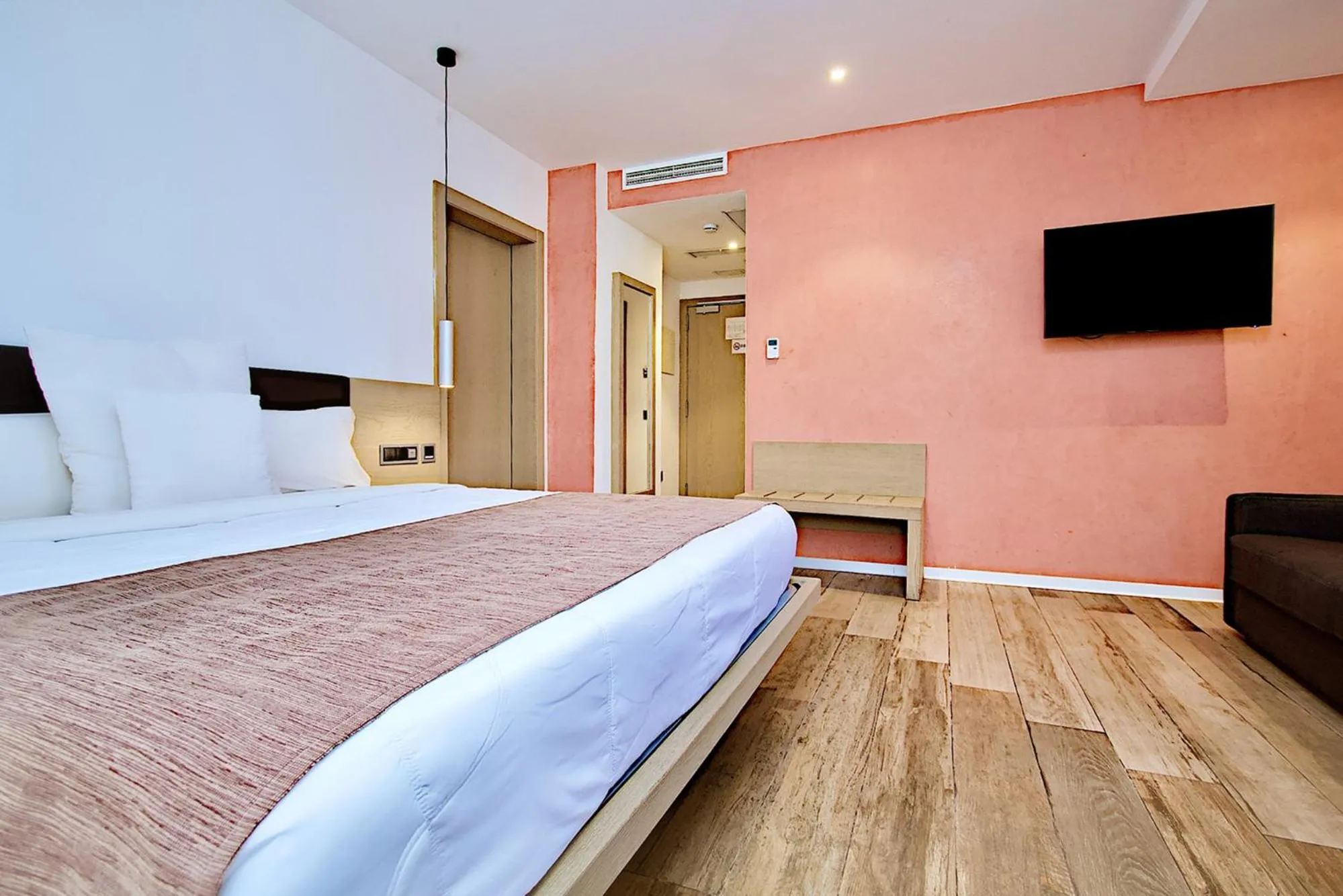 TV and multimedia, Bed in SV Chrome