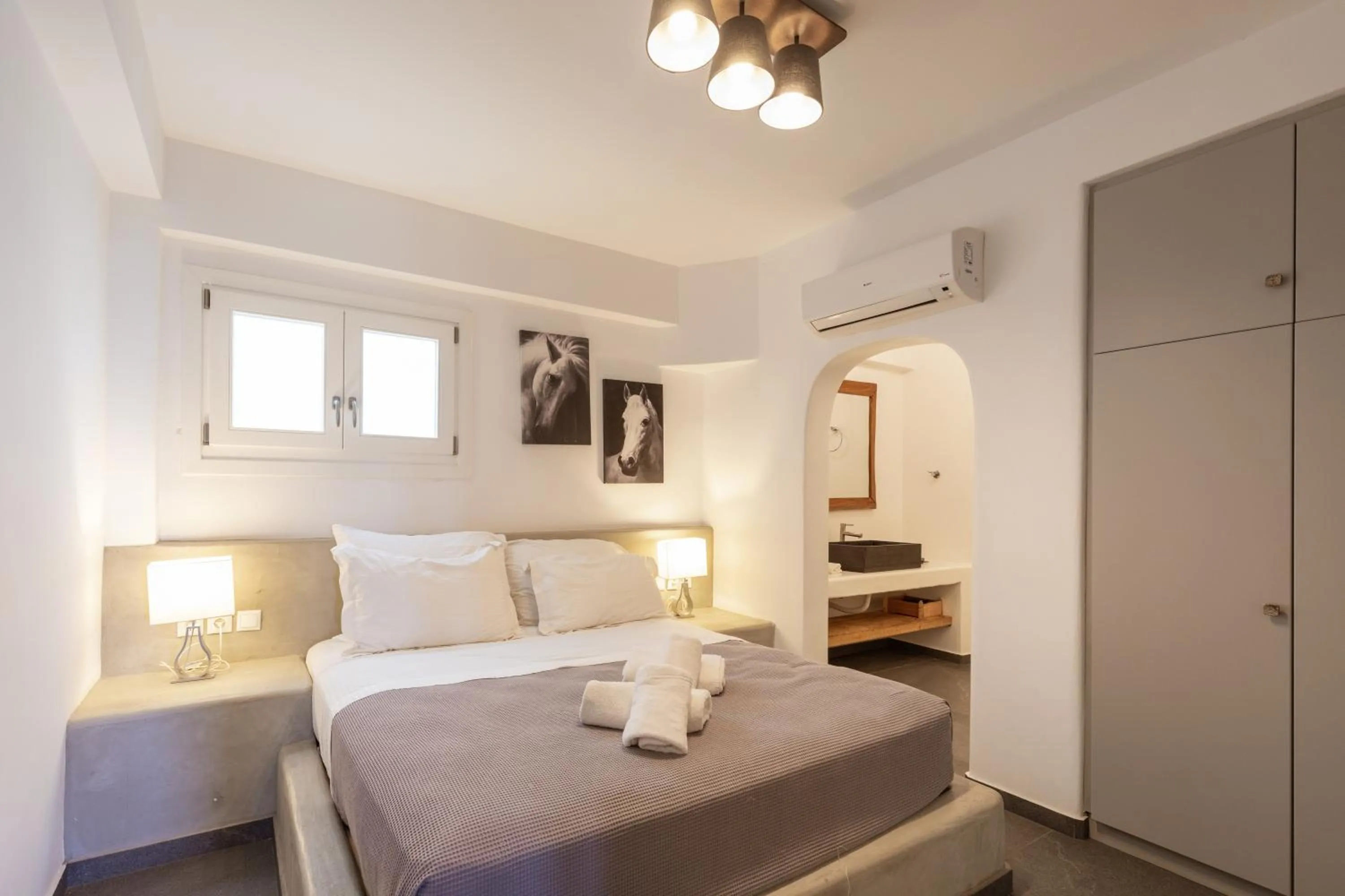 Aletro Cottage Houses