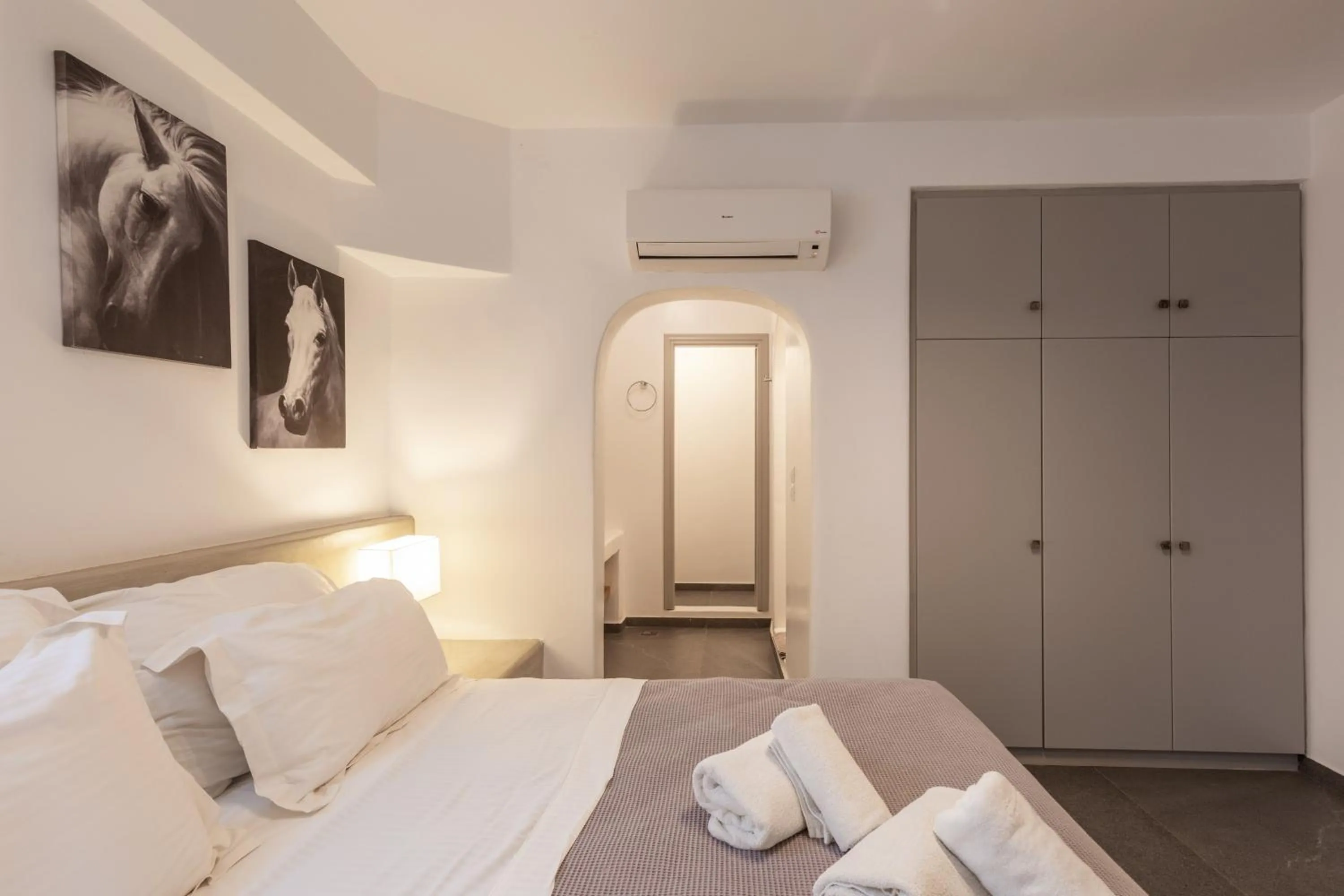 Aletro Cottage Houses