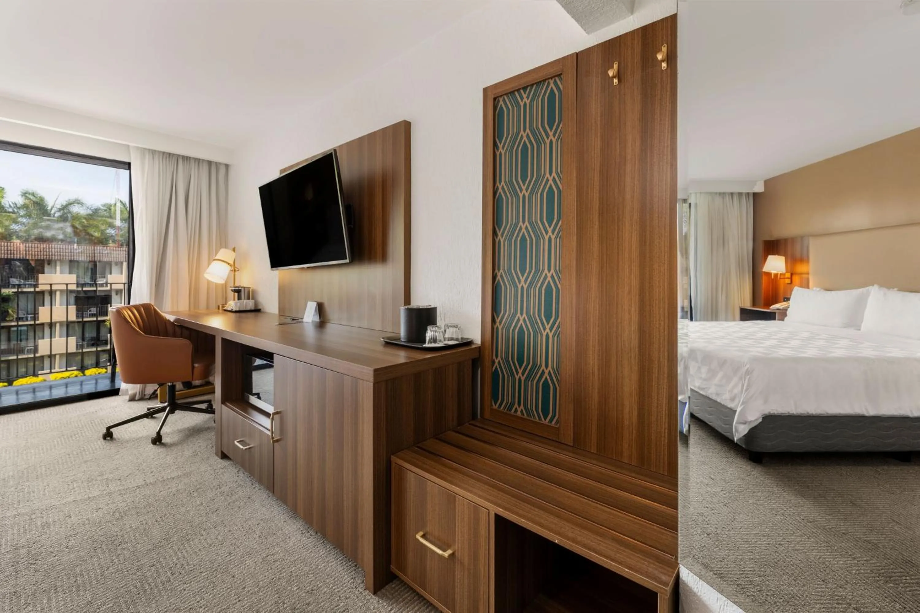 Photo of the whole room, Bed in Holiday Inn San Jose La Sabana by IHG