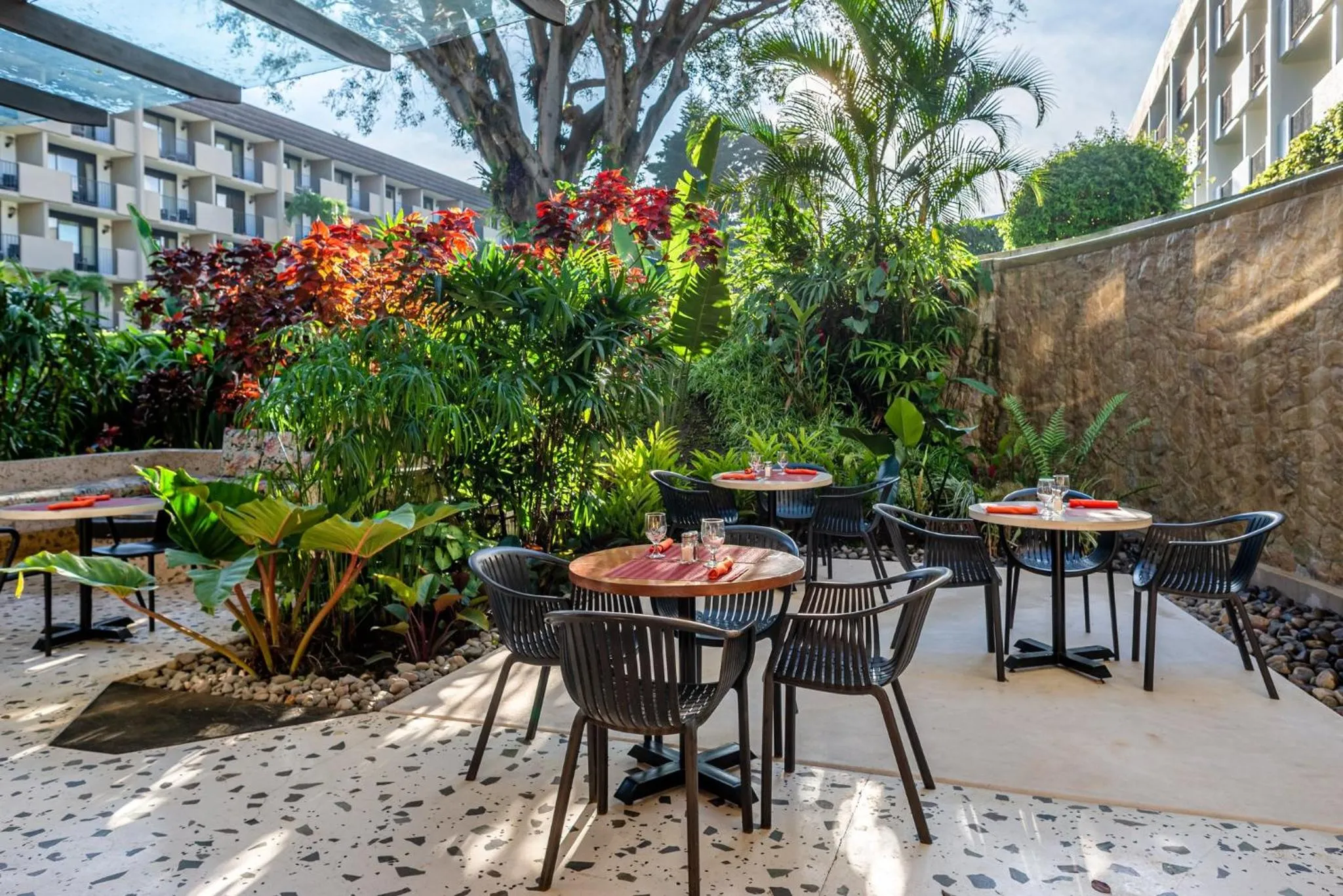 Restaurant/places to eat in Holiday Inn San Jose La Sabana by IHG