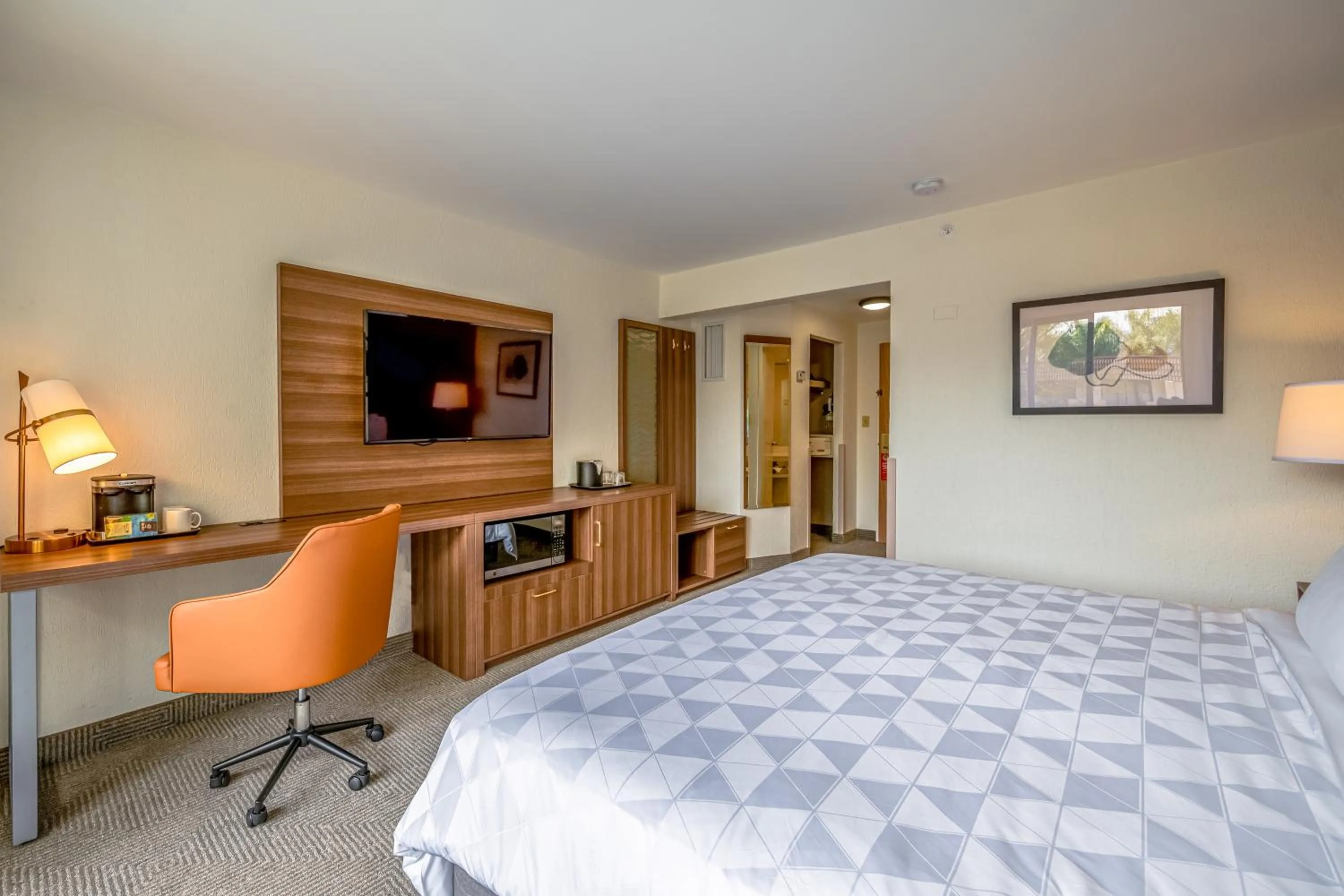 Property building, Bed in Holiday Inn San Jose La Sabana by IHG