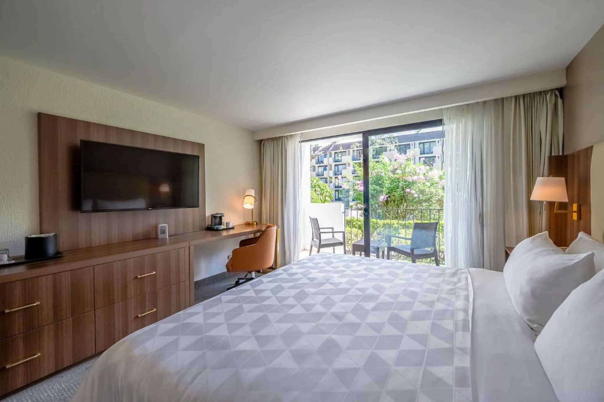 Photo of the whole room, Bed in Holiday Inn San Jose La Sabana by IHG