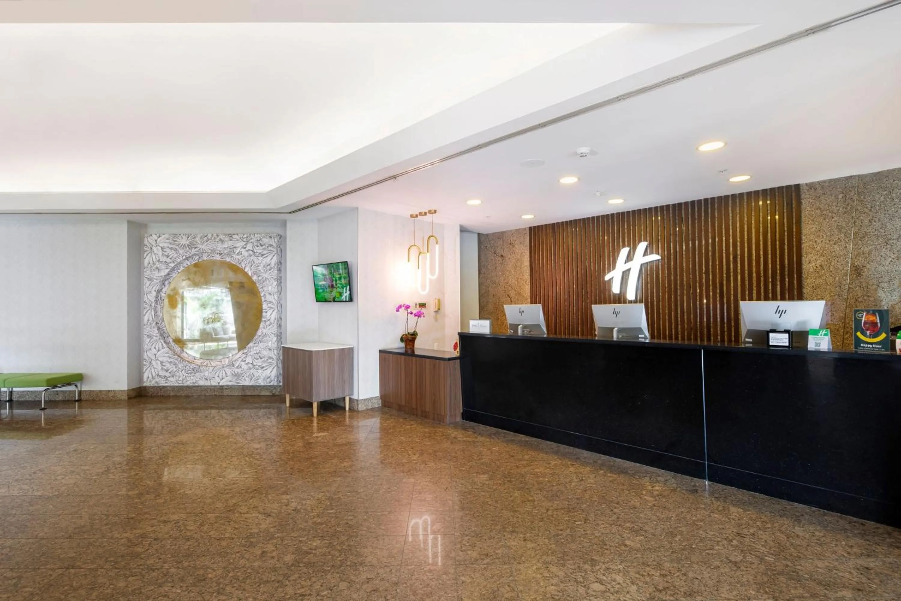 Property building in Holiday Inn San Jose La Sabana by IHG