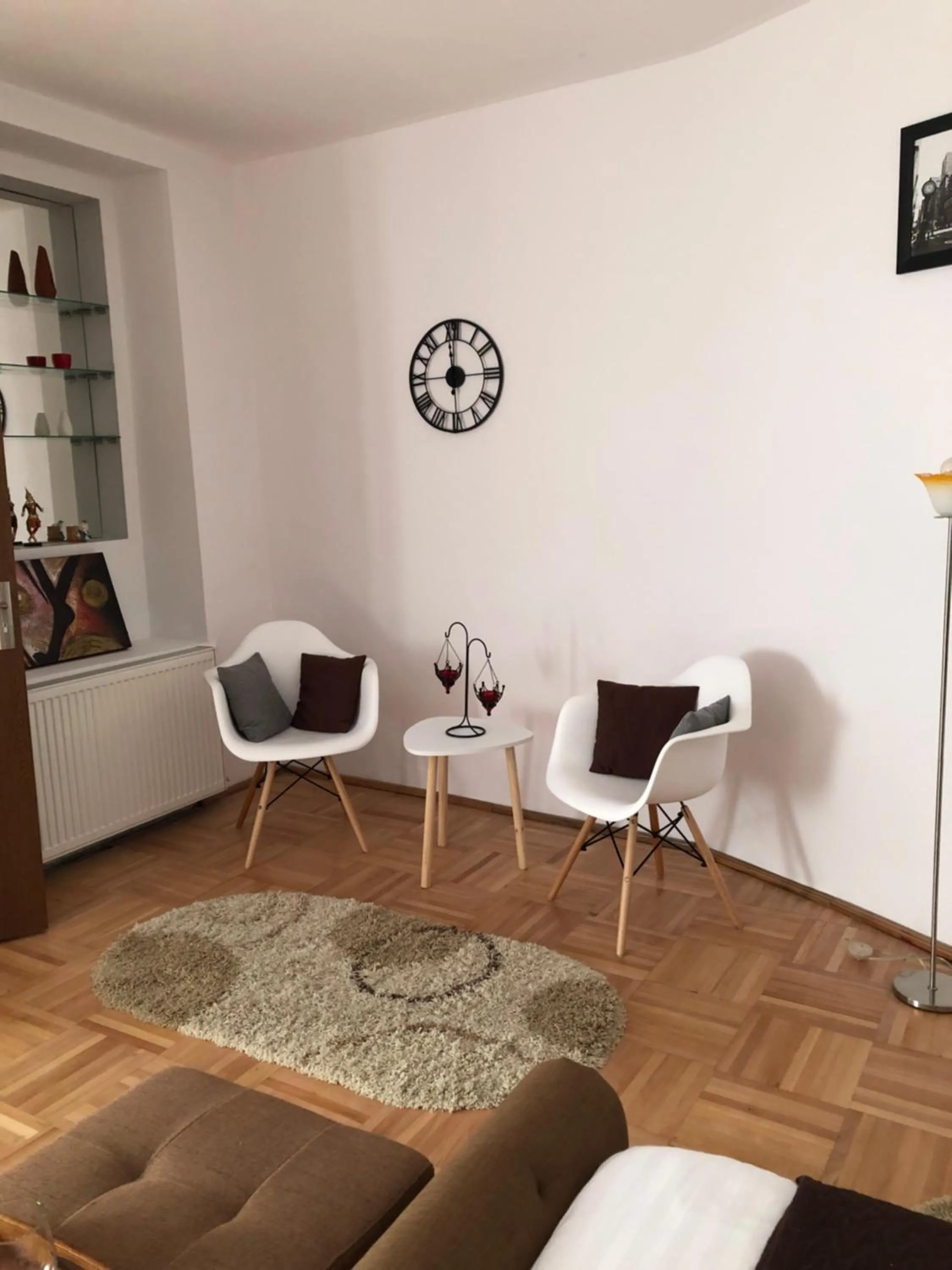 Dining area in Xenopol Central