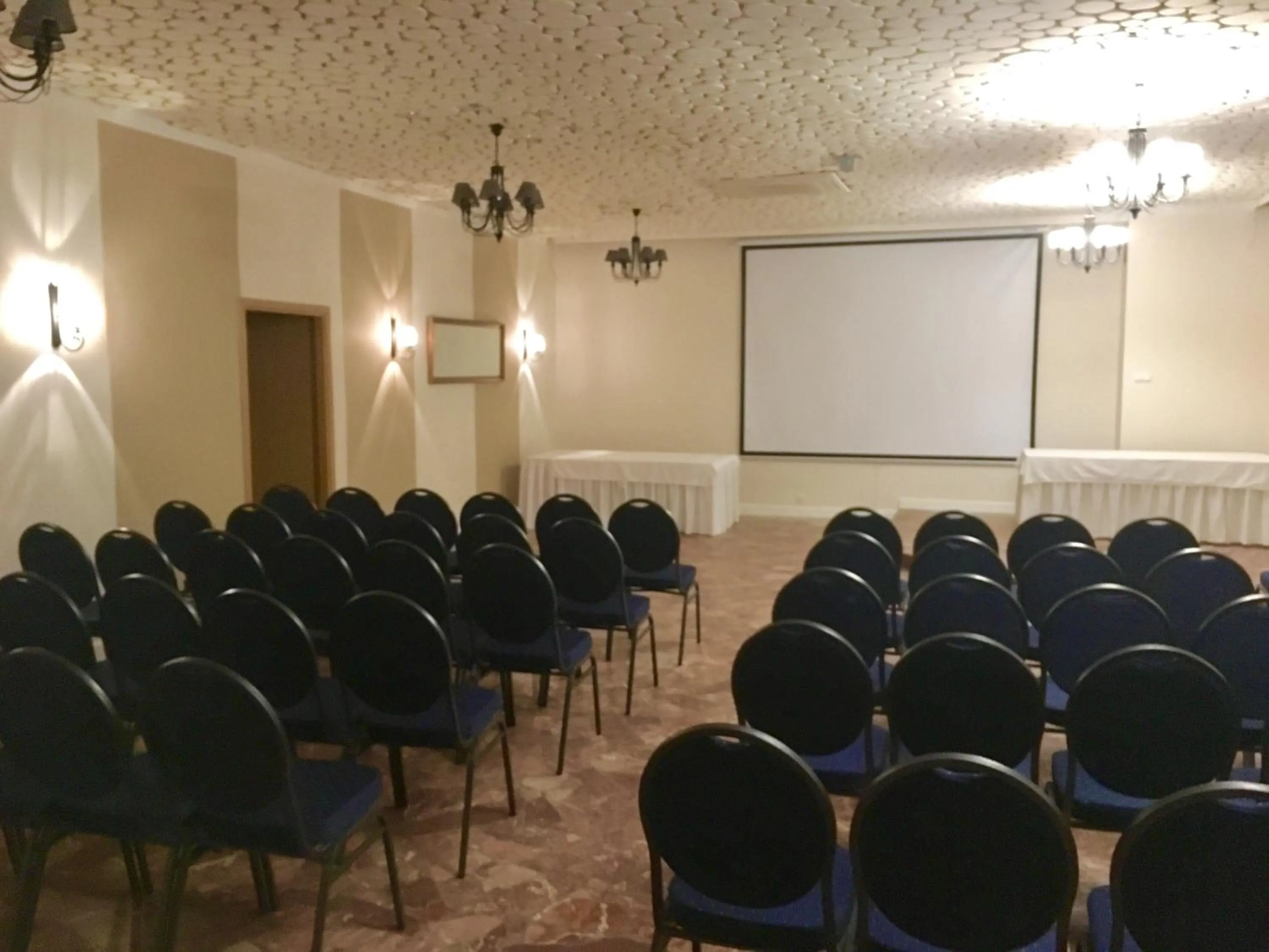 Restaurant/places to eat in Hotel Gryf