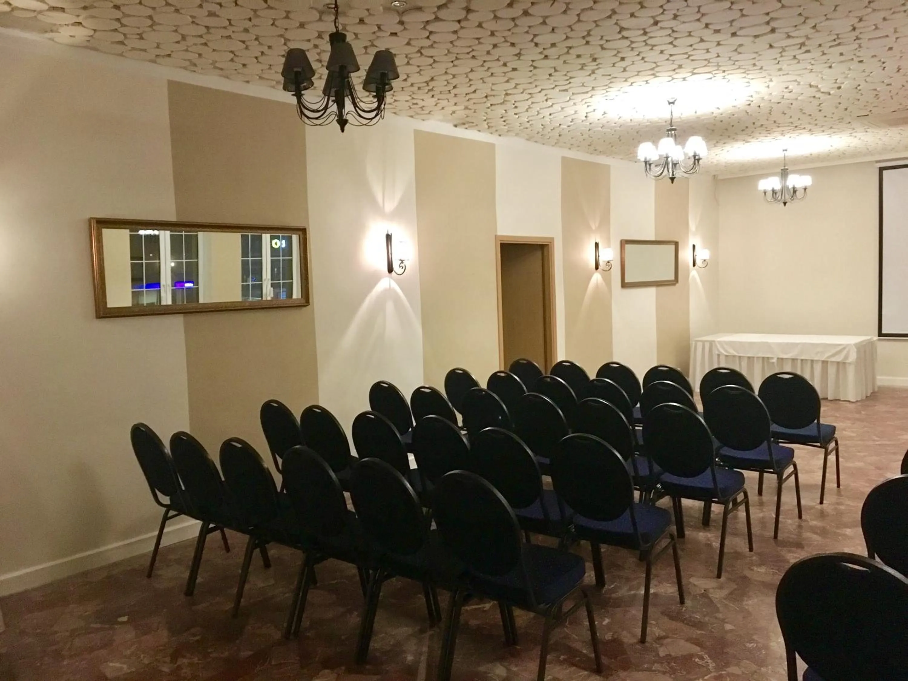 Restaurant/places to eat in Hotel Gryf