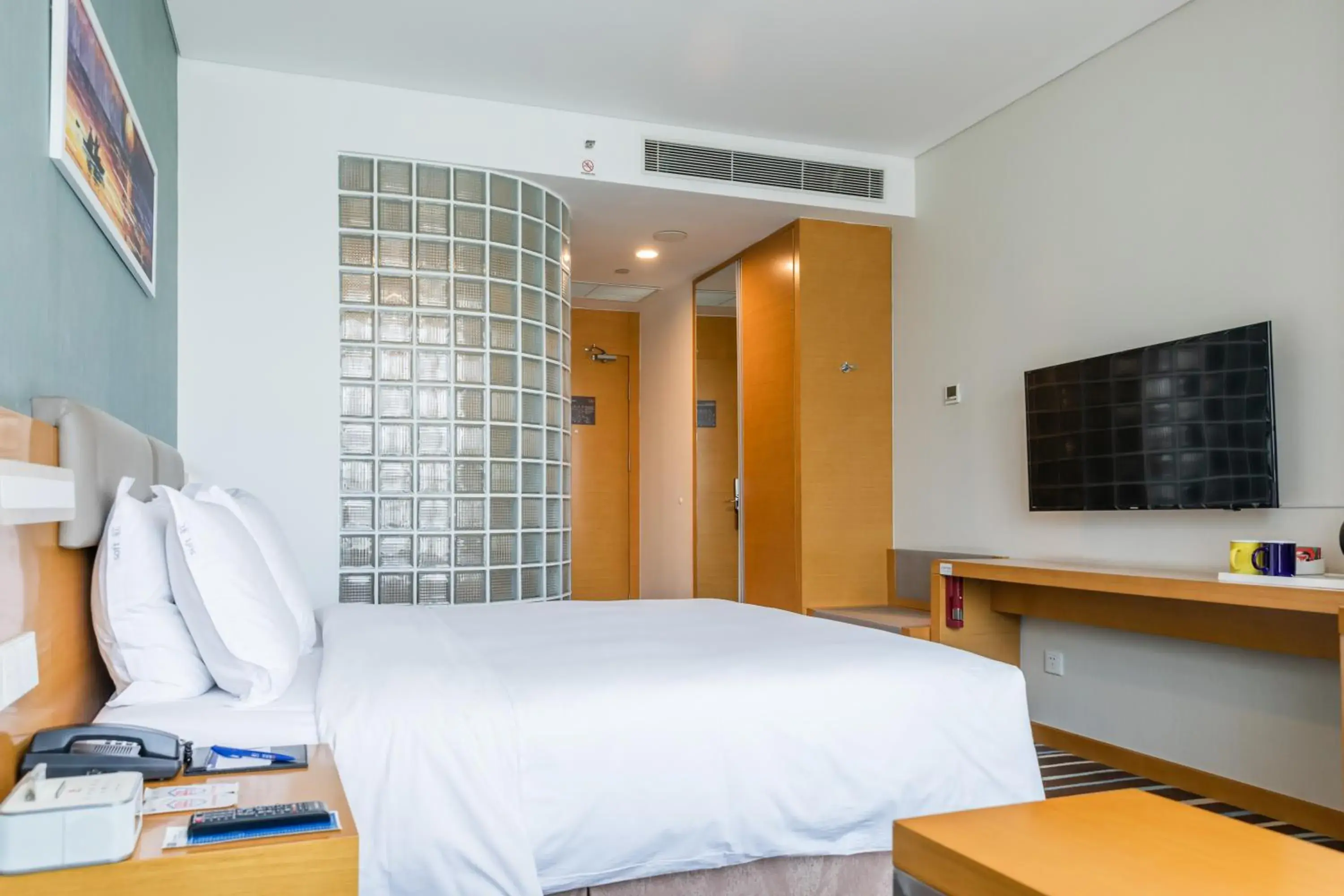 Bedroom, Bed in Holiday Inn Express Xi'an North by IHG Bedroom, Bed in Holiday Inn Express Xi'an North by IHG