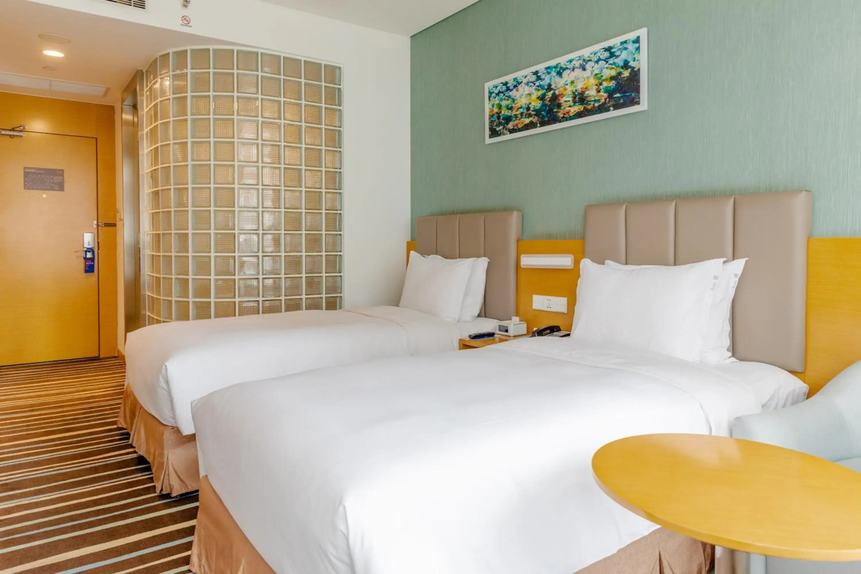 Standard Twin Room in Holiday Inn Express Xi'an North by IHG Standard Twin Room in Holiday Inn Express Xi'an North by IHG