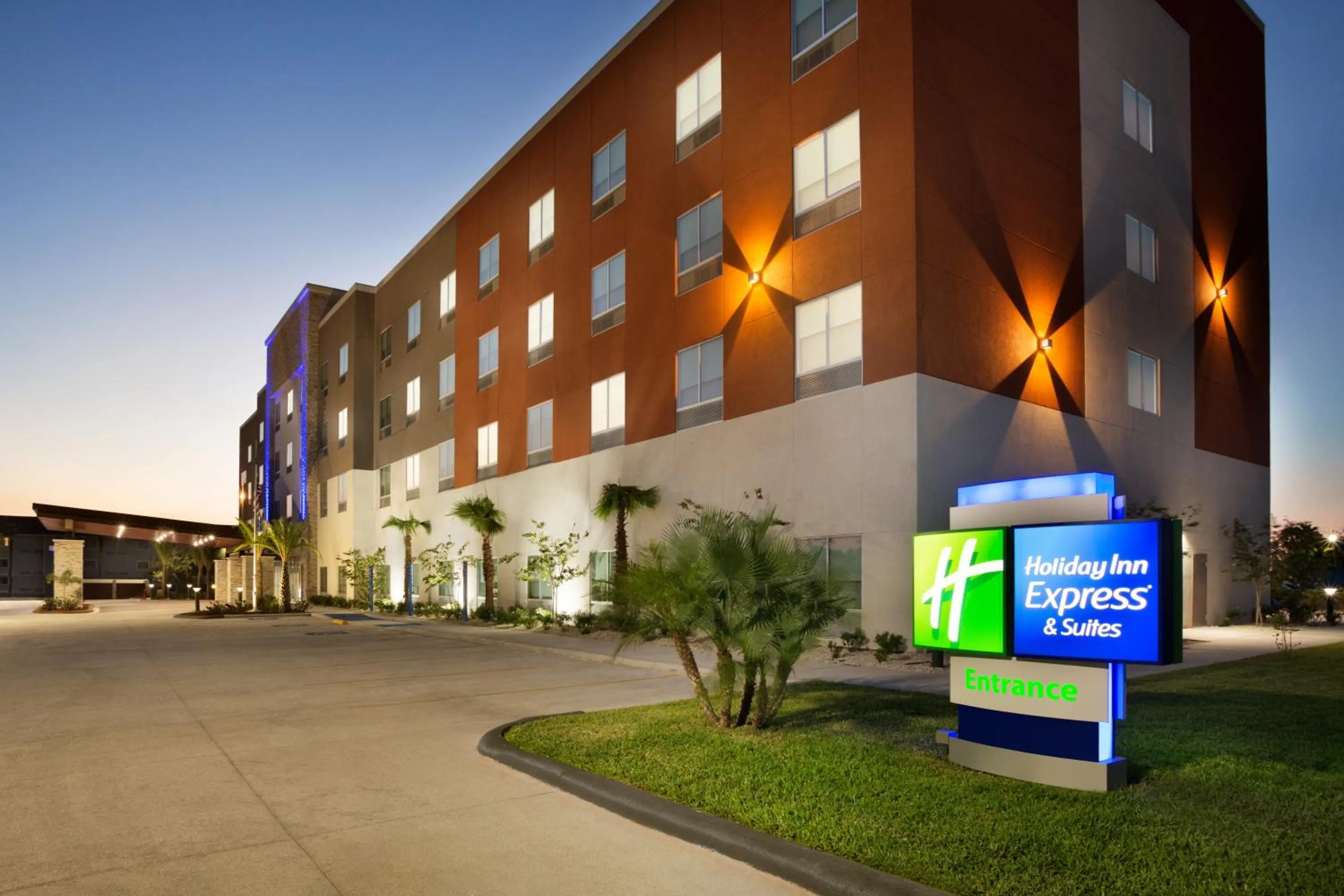 Property building in Holiday Inn Express & Suites - McAllen - Medical Center Area by IHG
