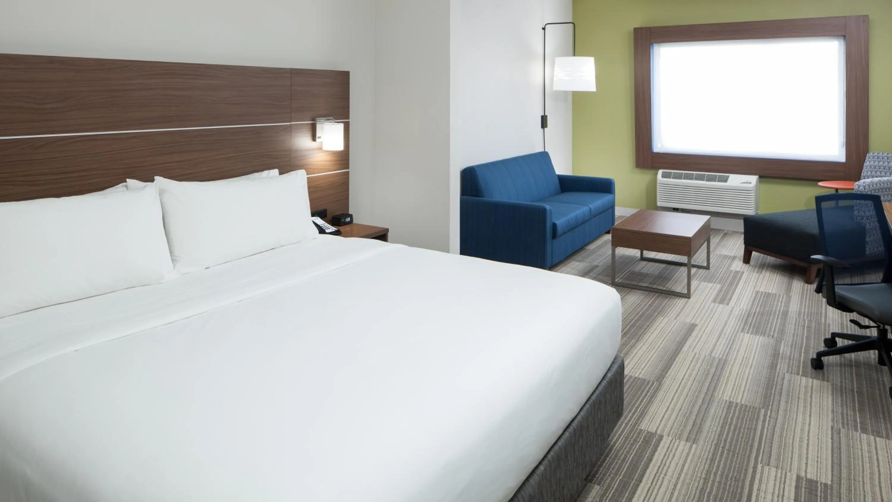 Photo of the whole room, Bed in Holiday Inn Express & Suites Orlando At SeaWorld by IHG - With Free Shuttle Service to SeaWorld Parks