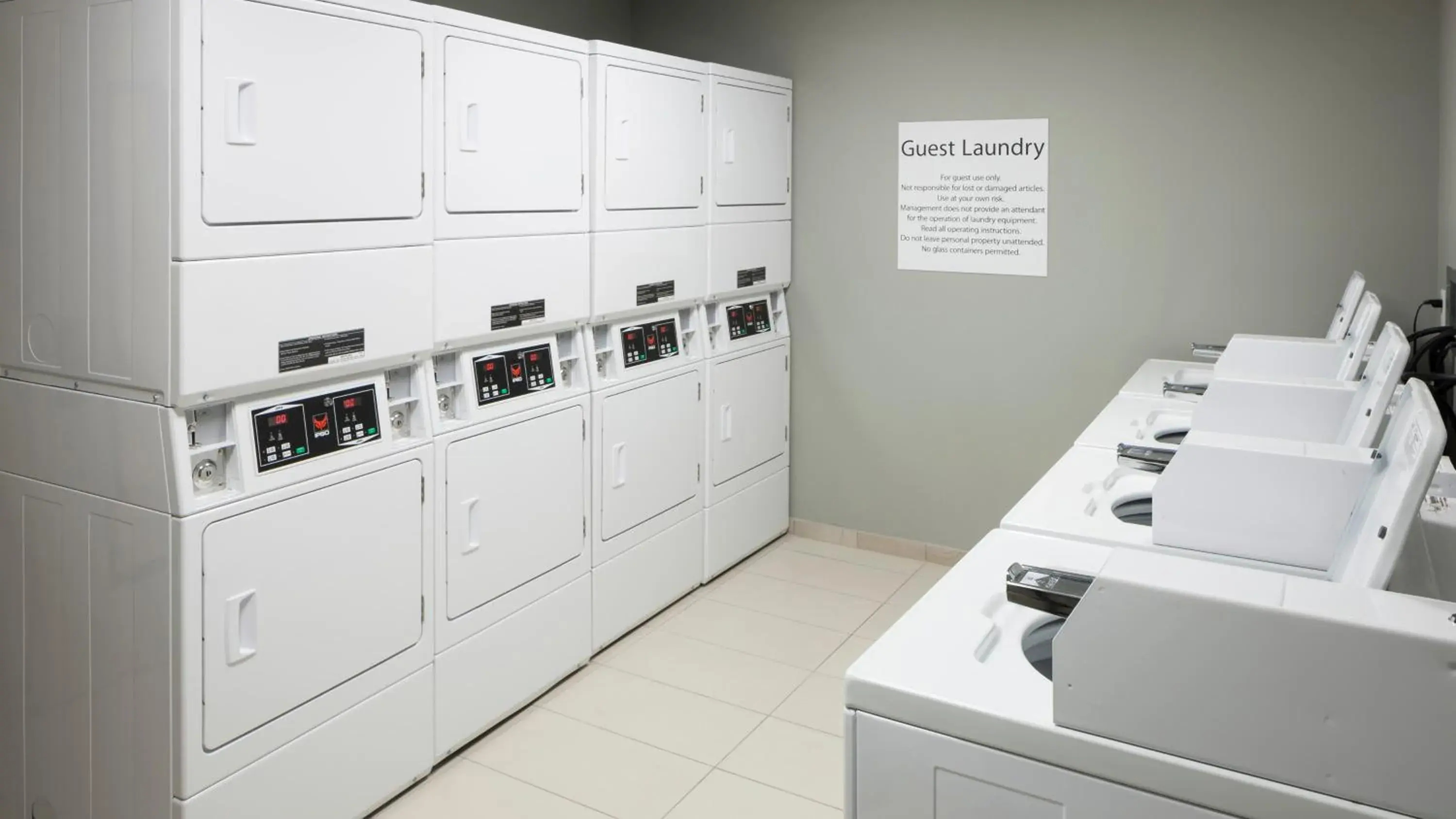 Holiday Inn Express & Suites Orlando At SeaWorld by IHG - With Free Shuttle Service to SeaWorld Parks Holiday Inn Express & Suites Orlando At SeaWorld by IHG - With Free Shuttle Service to SeaWorld Parks