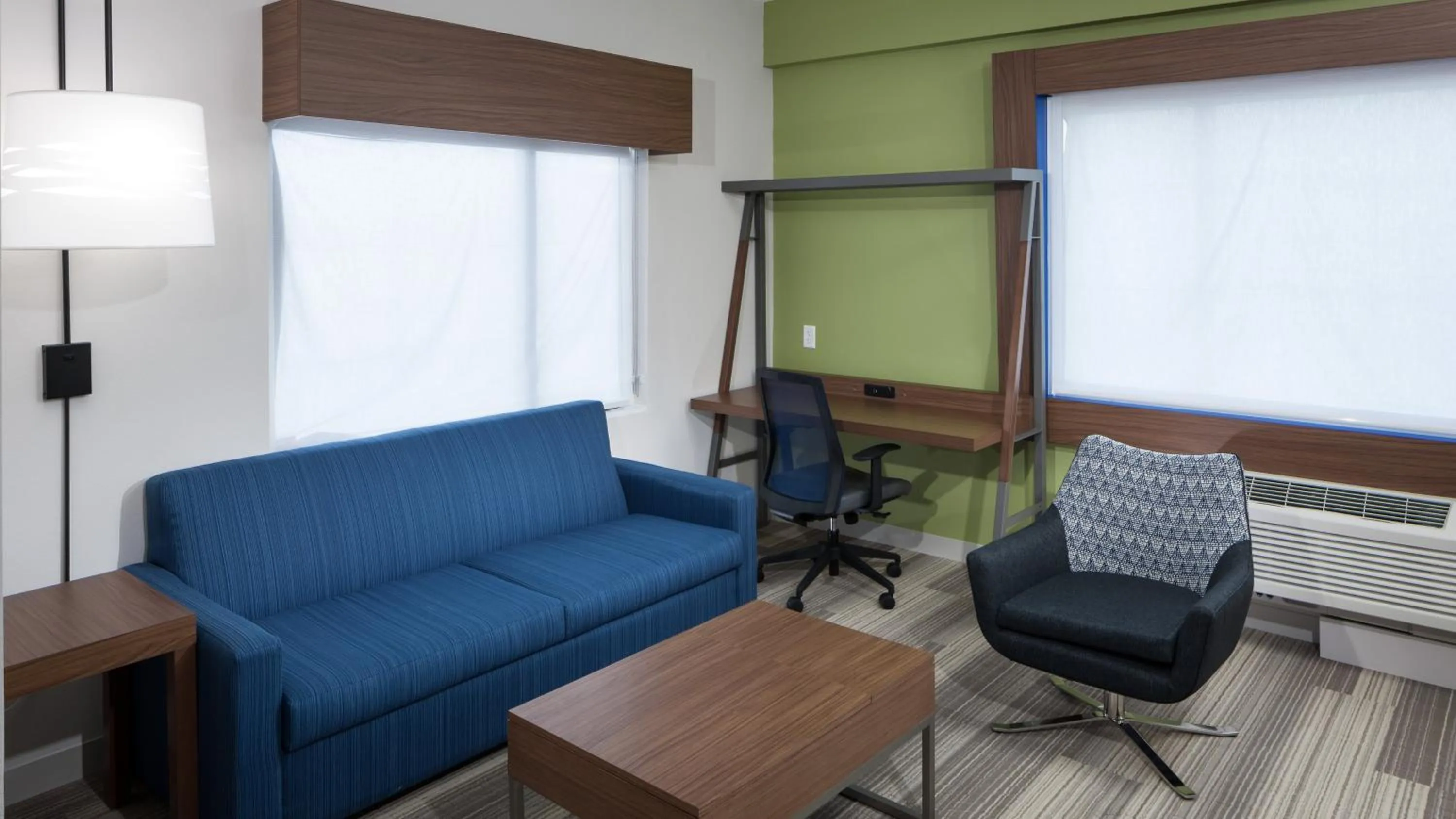 Bedroom in Holiday Inn Express & Suites Orlando At SeaWorld by IHG - With Free Shuttle Service to SeaWorld Parks