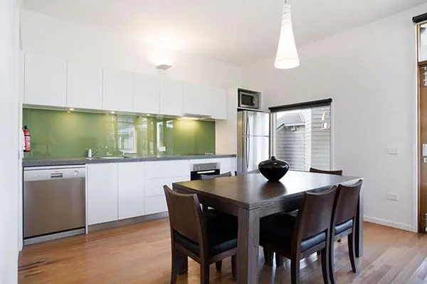 Kitchen or kitchenette in Triggerplant 2