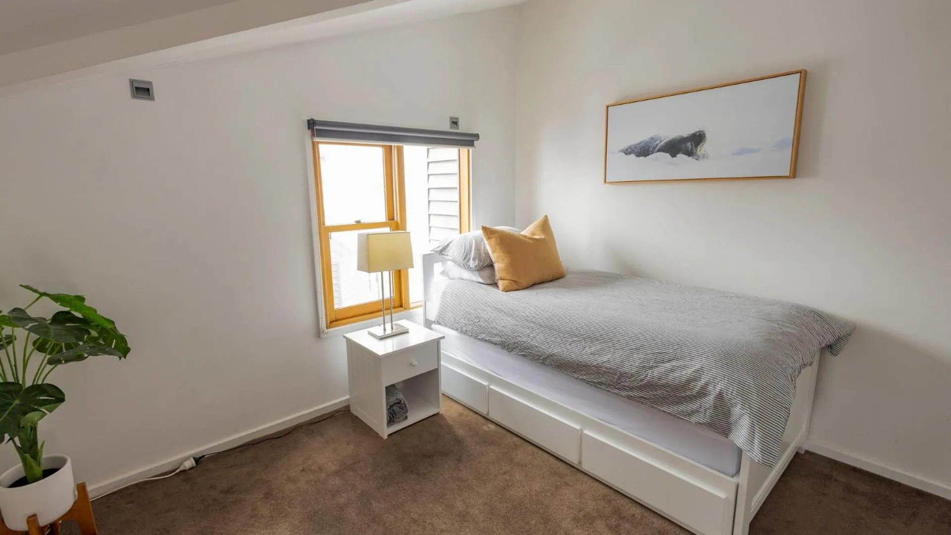 Bedroom, Bed in Triggerplant 4
