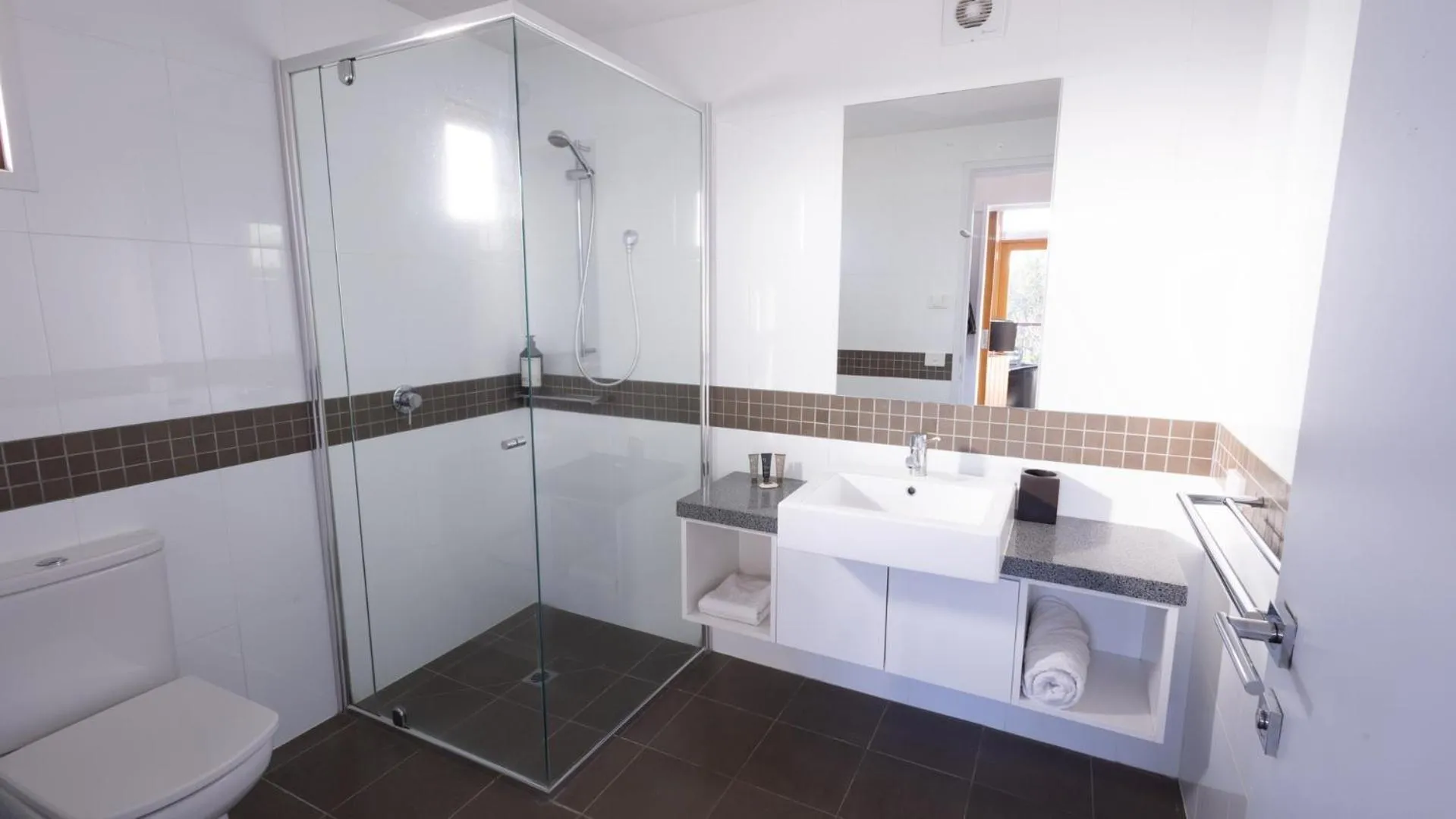 Bathroom in Triggerplant 4