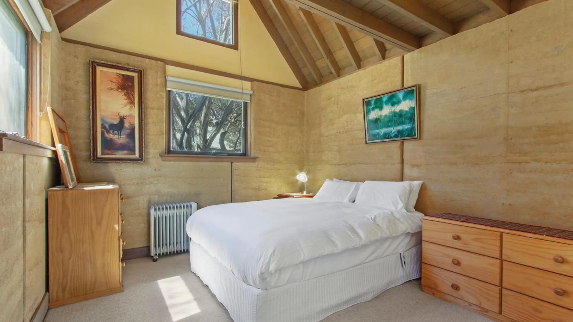 Bedroom, Bed in Bidgee Widgee