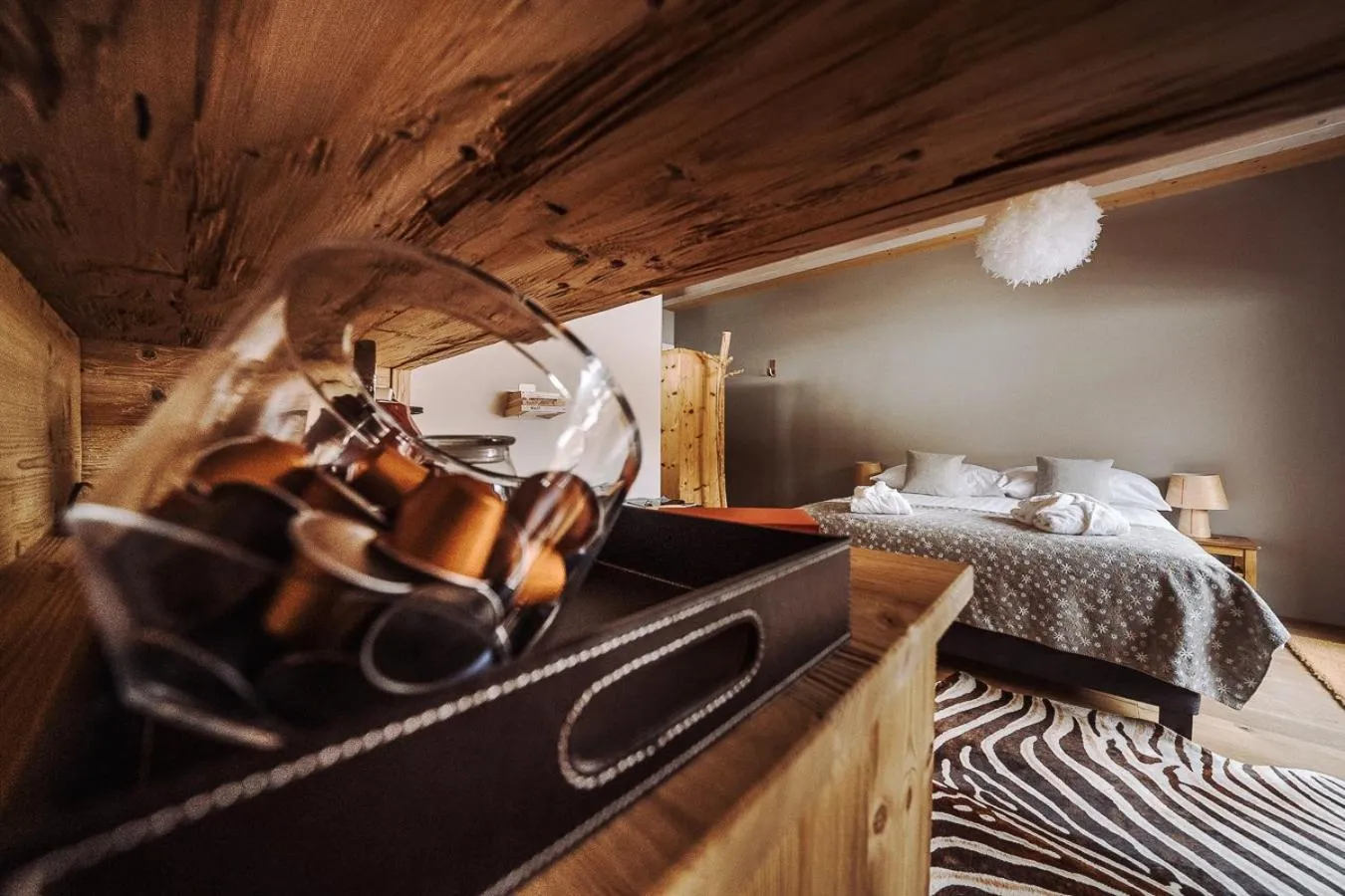 Restaurant/places to eat, Bed in Les Mazots du Clos