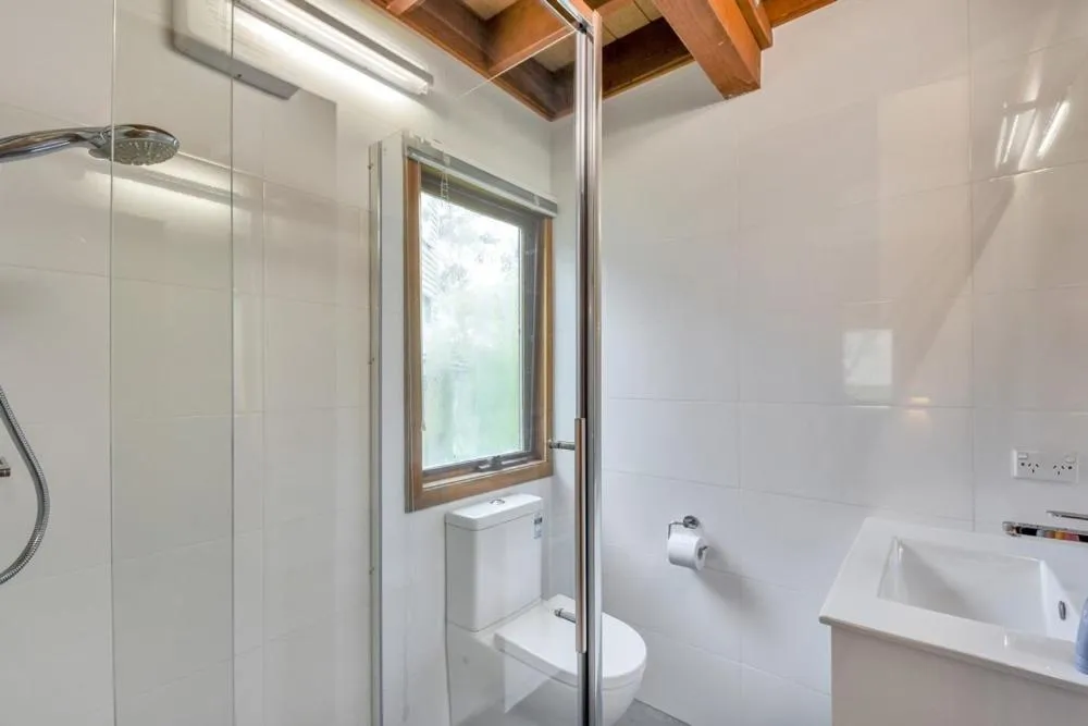 Bathroom in Snowgoose