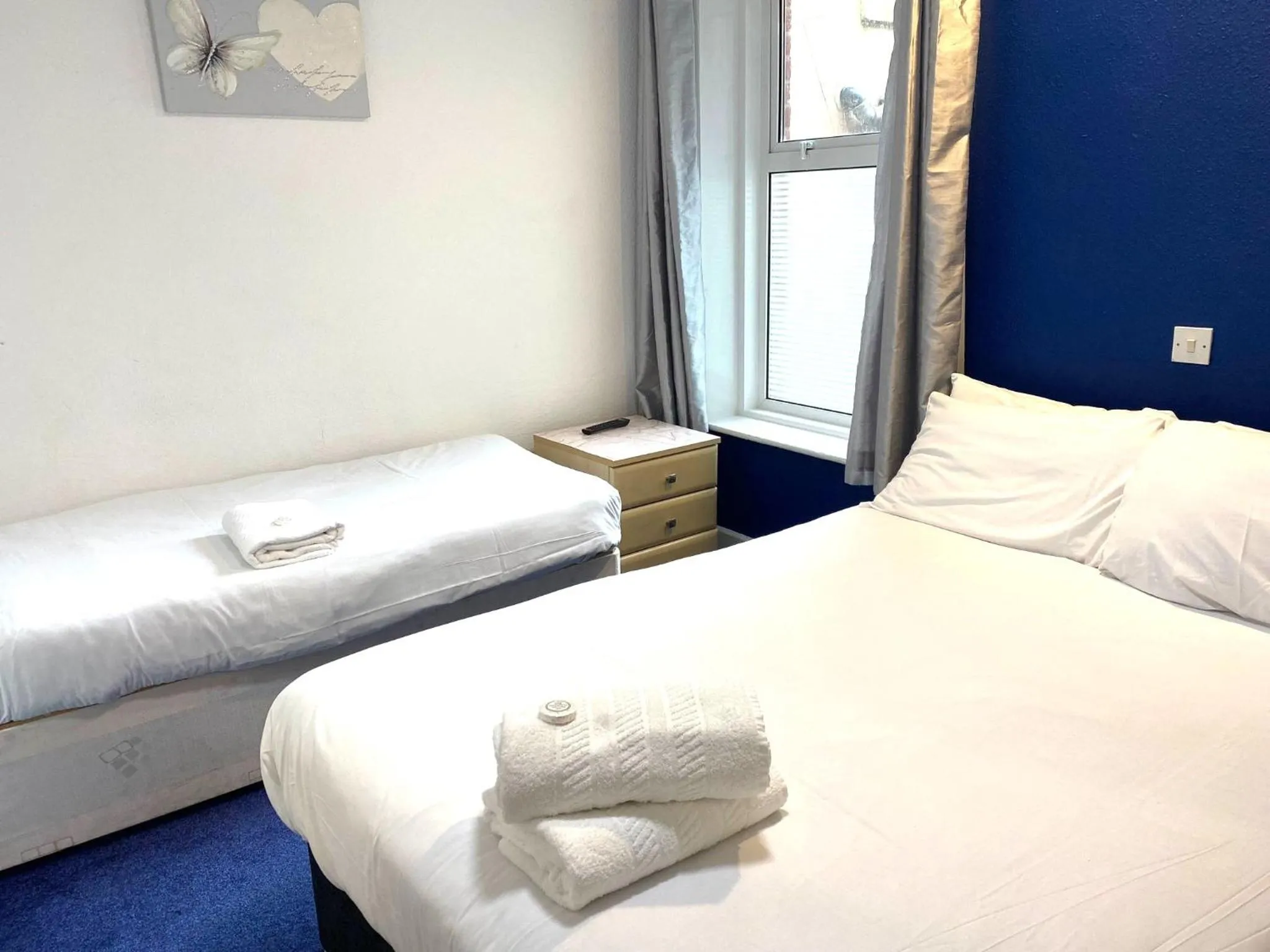 Bedroom, Bed in The Regency Hotel