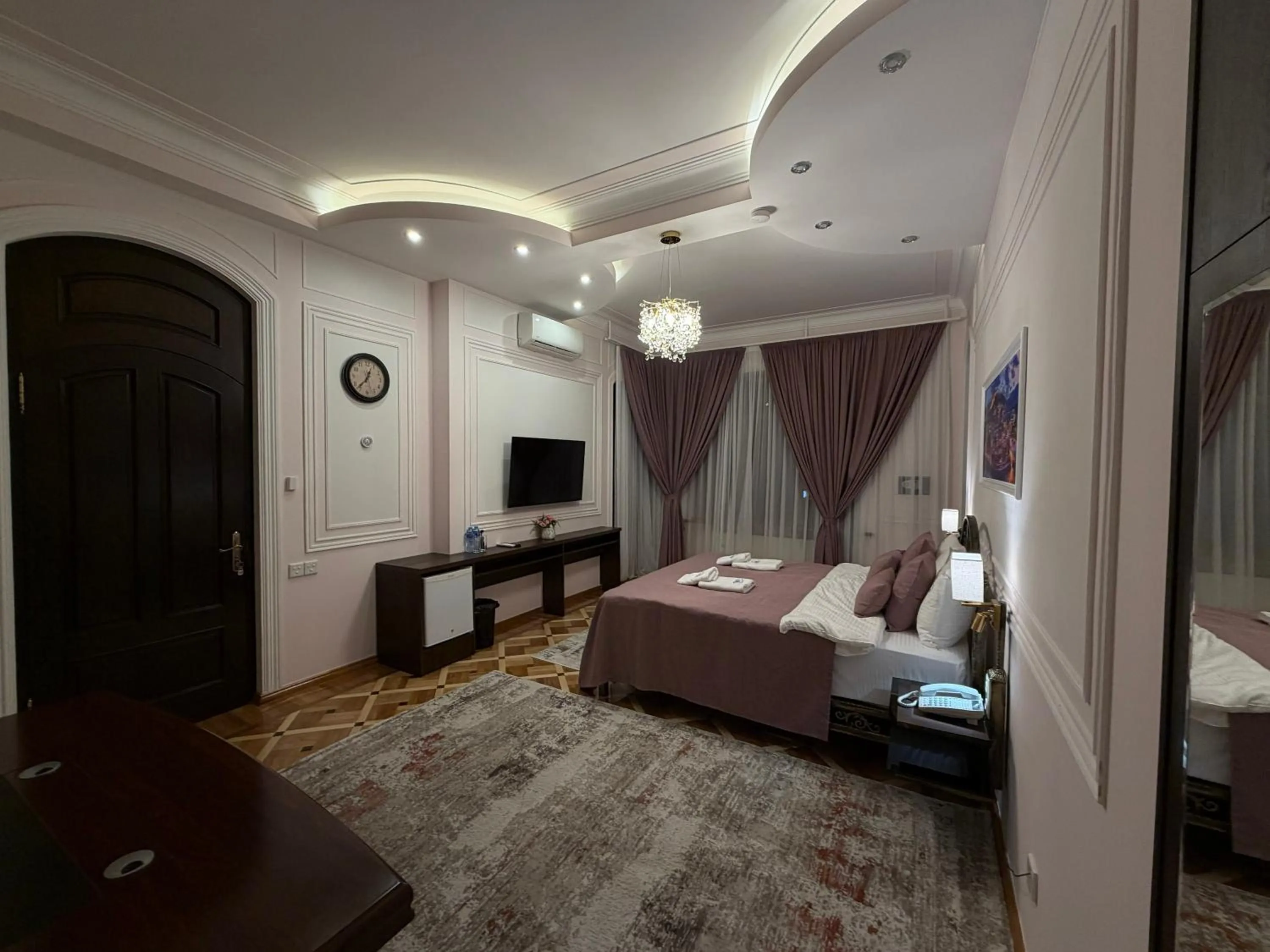 Bedroom, Bed in S&L Boutique Hotel