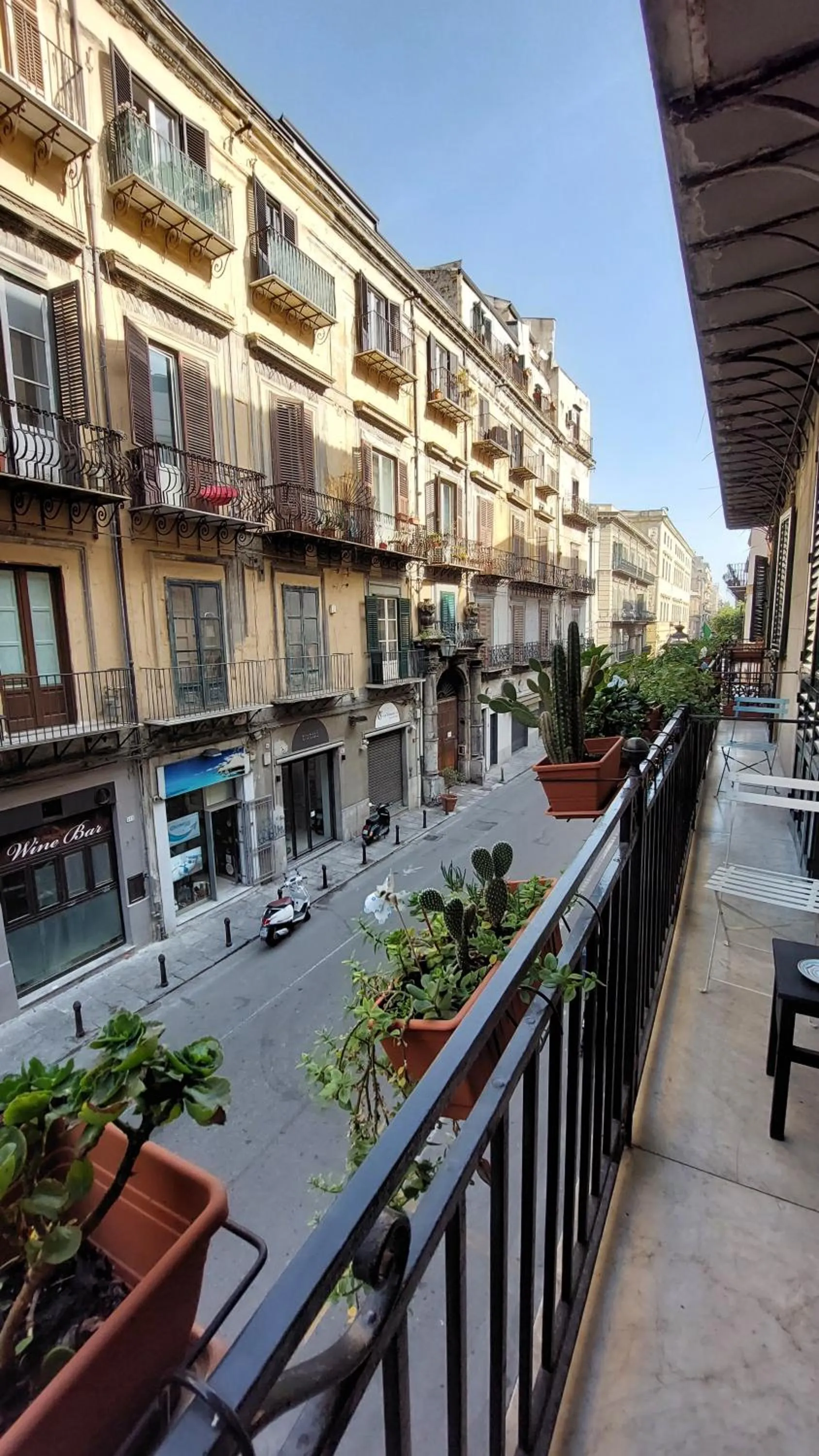 Property building in Persiane al Cassaro