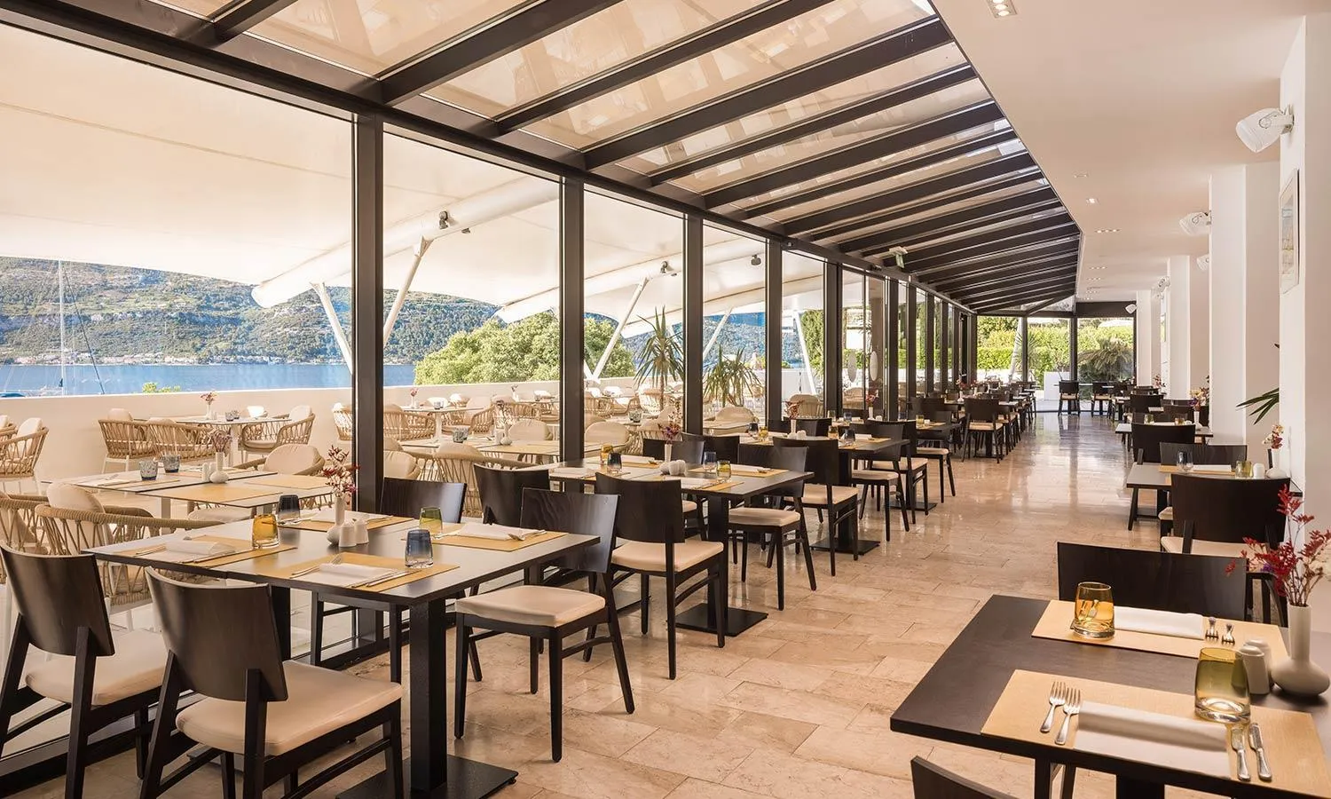 Restaurant/places to eat in Aminess Younique Liburna Hotel