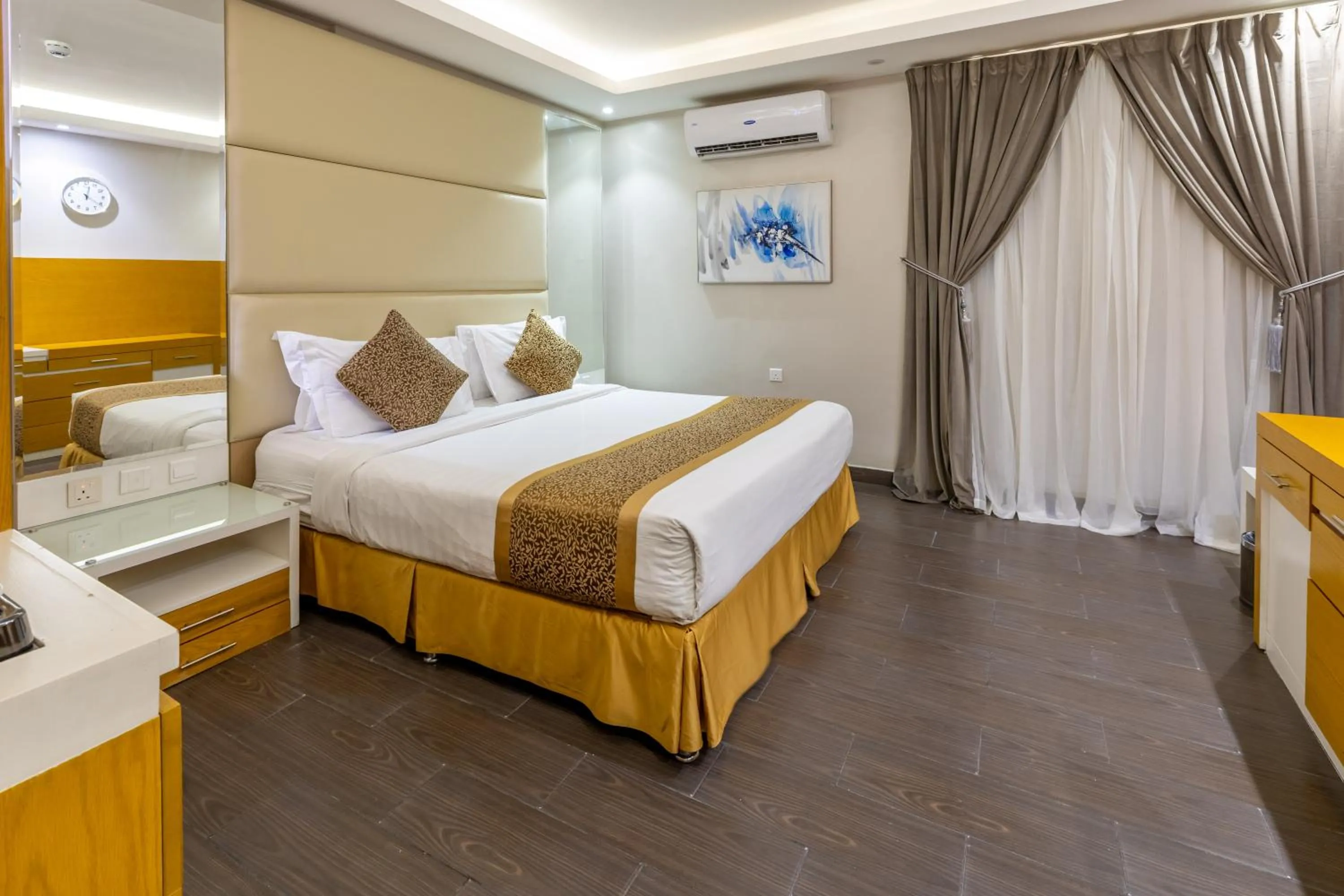 Bed in Al Muahidb Residence Al Takhasossi 4