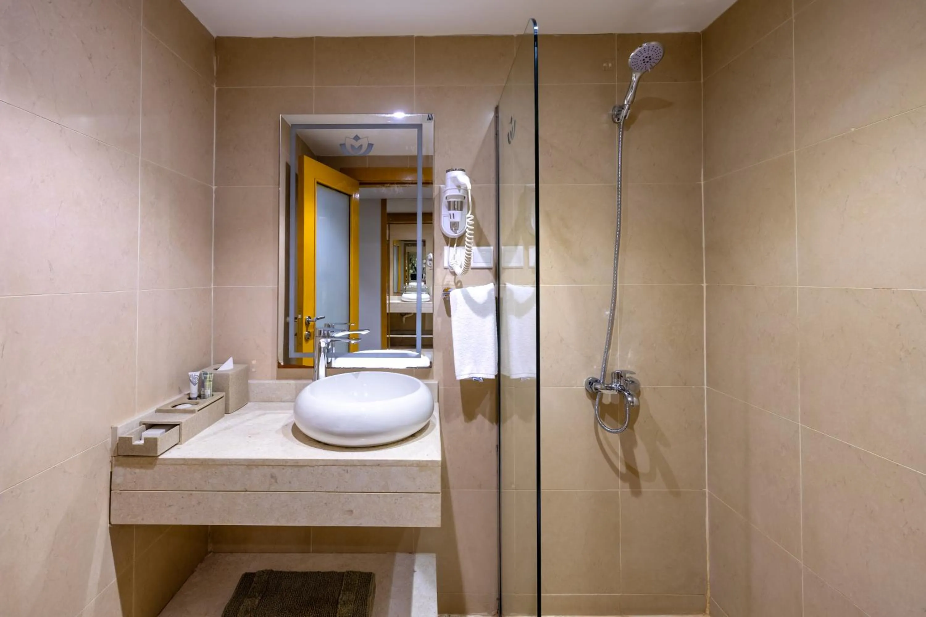 Al Muahidb Residence Al Takhasossi 4