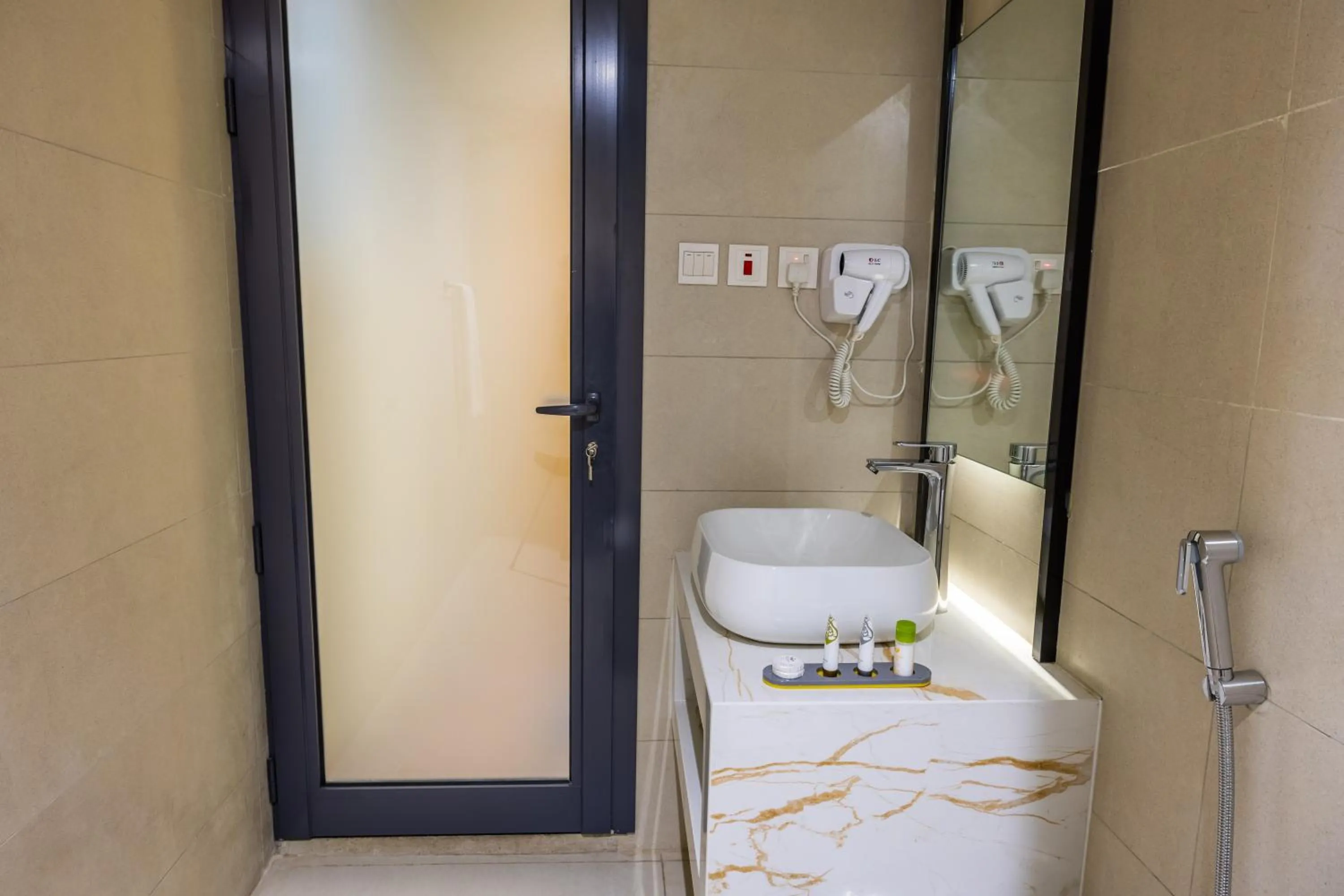 Al Muahidb Residence Al Takhasossi 4