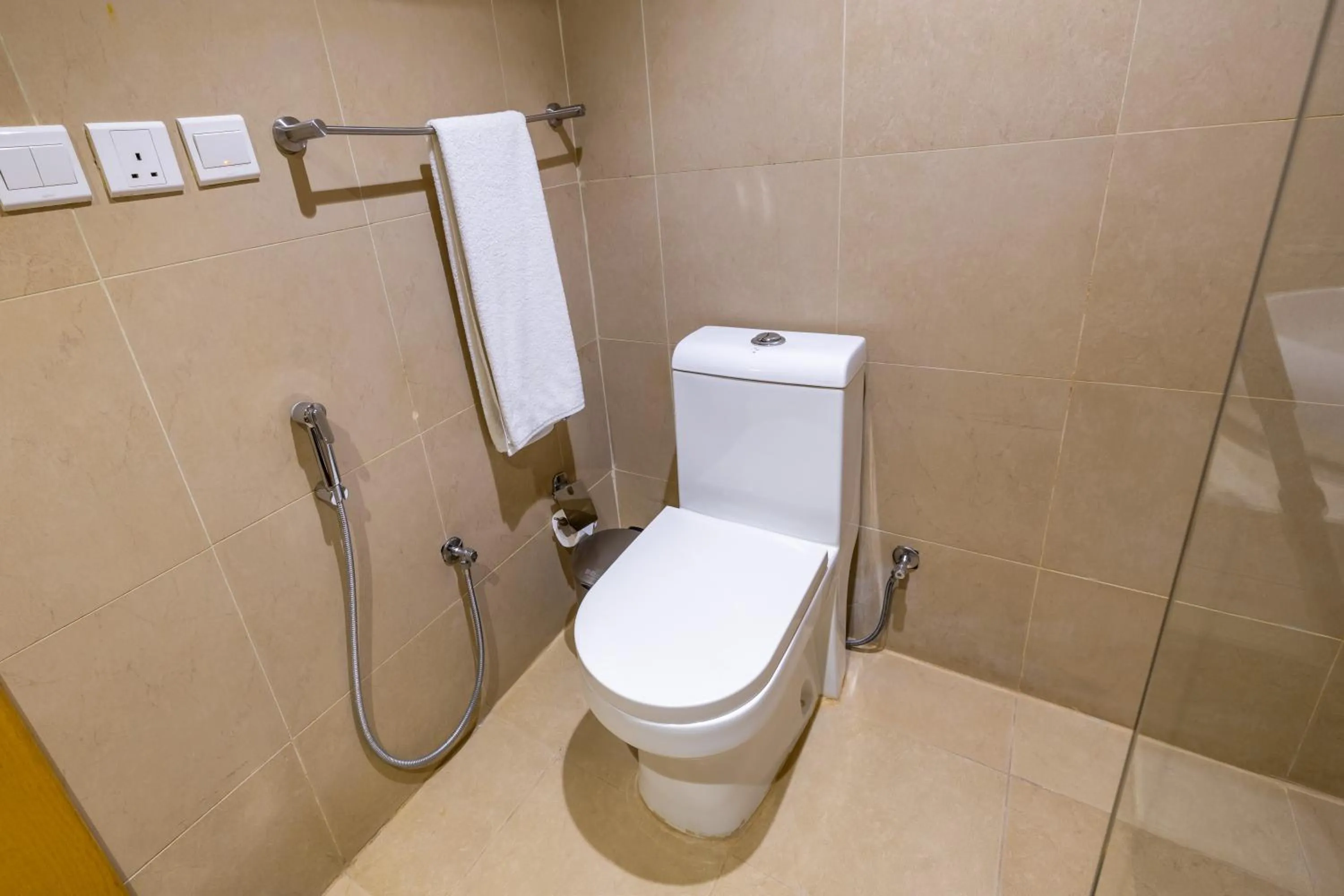 Al Muahidb Residence Al Takhasossi 4