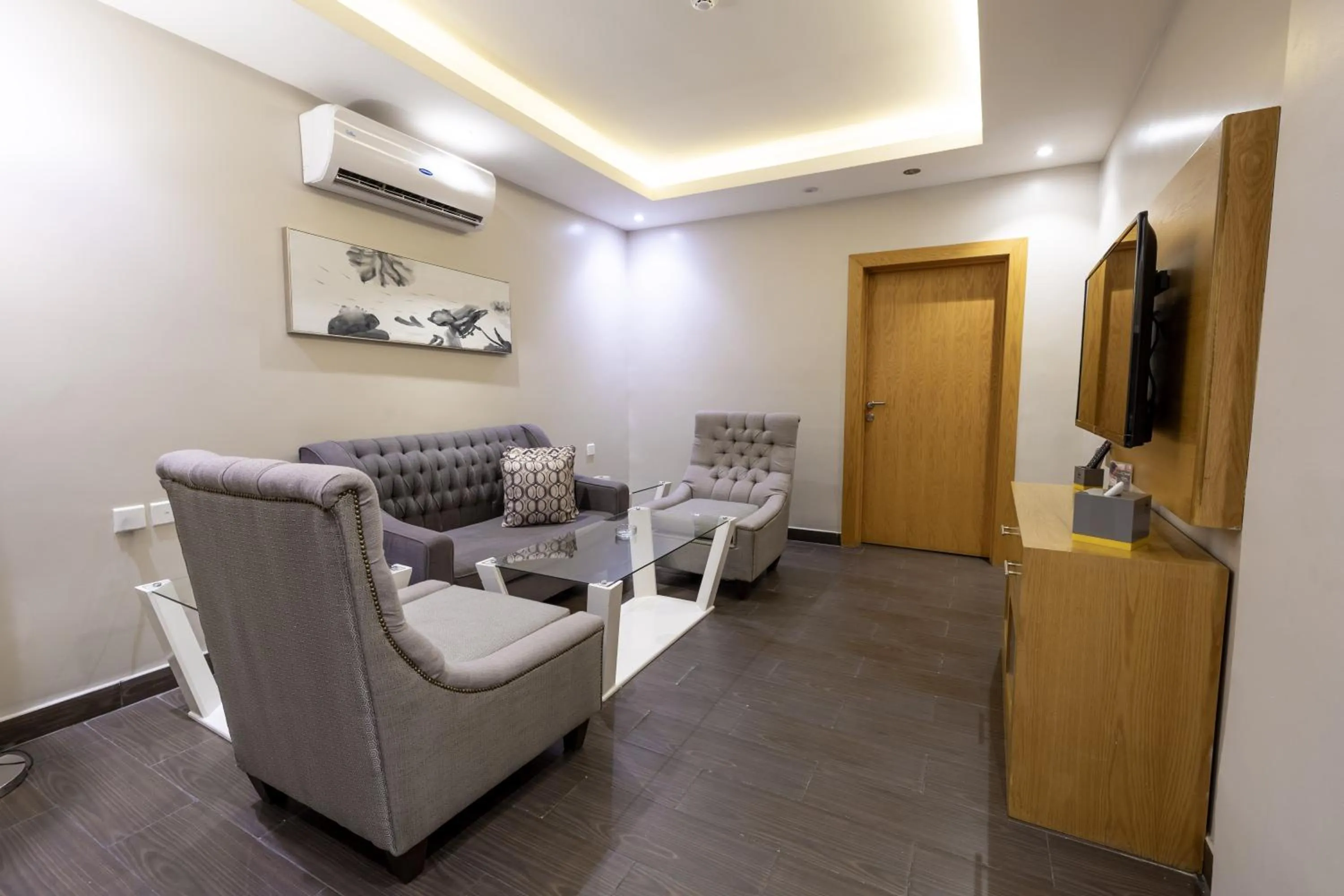 Al Muahidb Residence Al Takhasossi 4