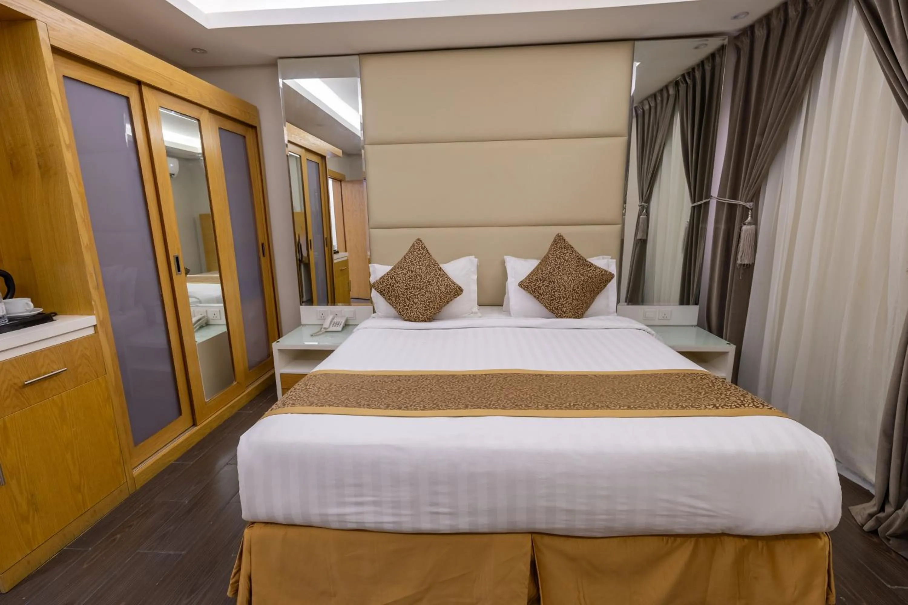 Bed in Al Muahidb Residence Al Takhasossi 4