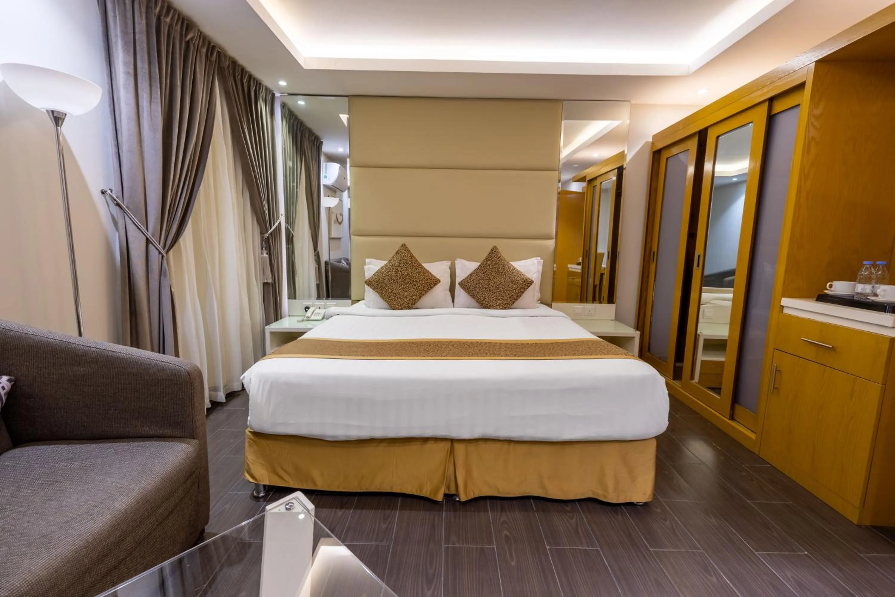 Bed in Al Muahidb Residence Al Takhasossi 4