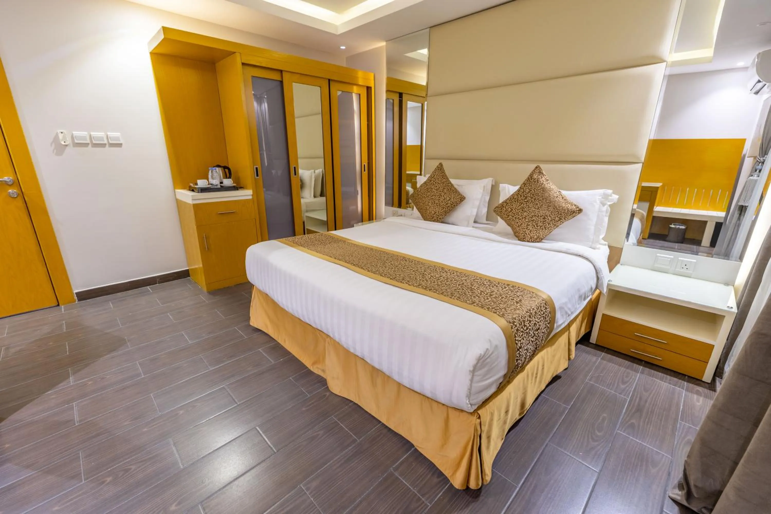 Bed in Al Muahidb Residence Al Takhasossi 4