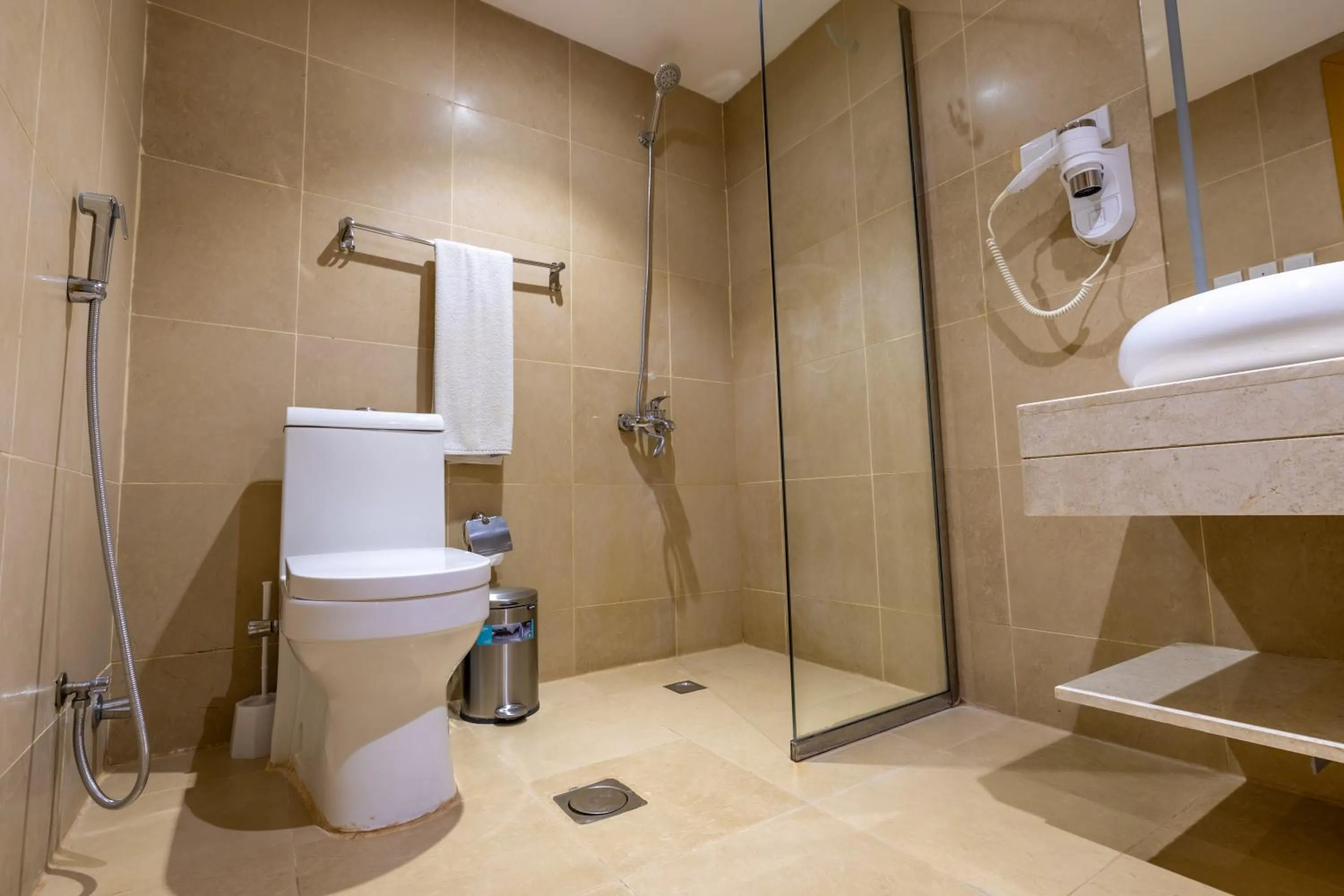 Al Muahidb Residence Al Takhasossi 4